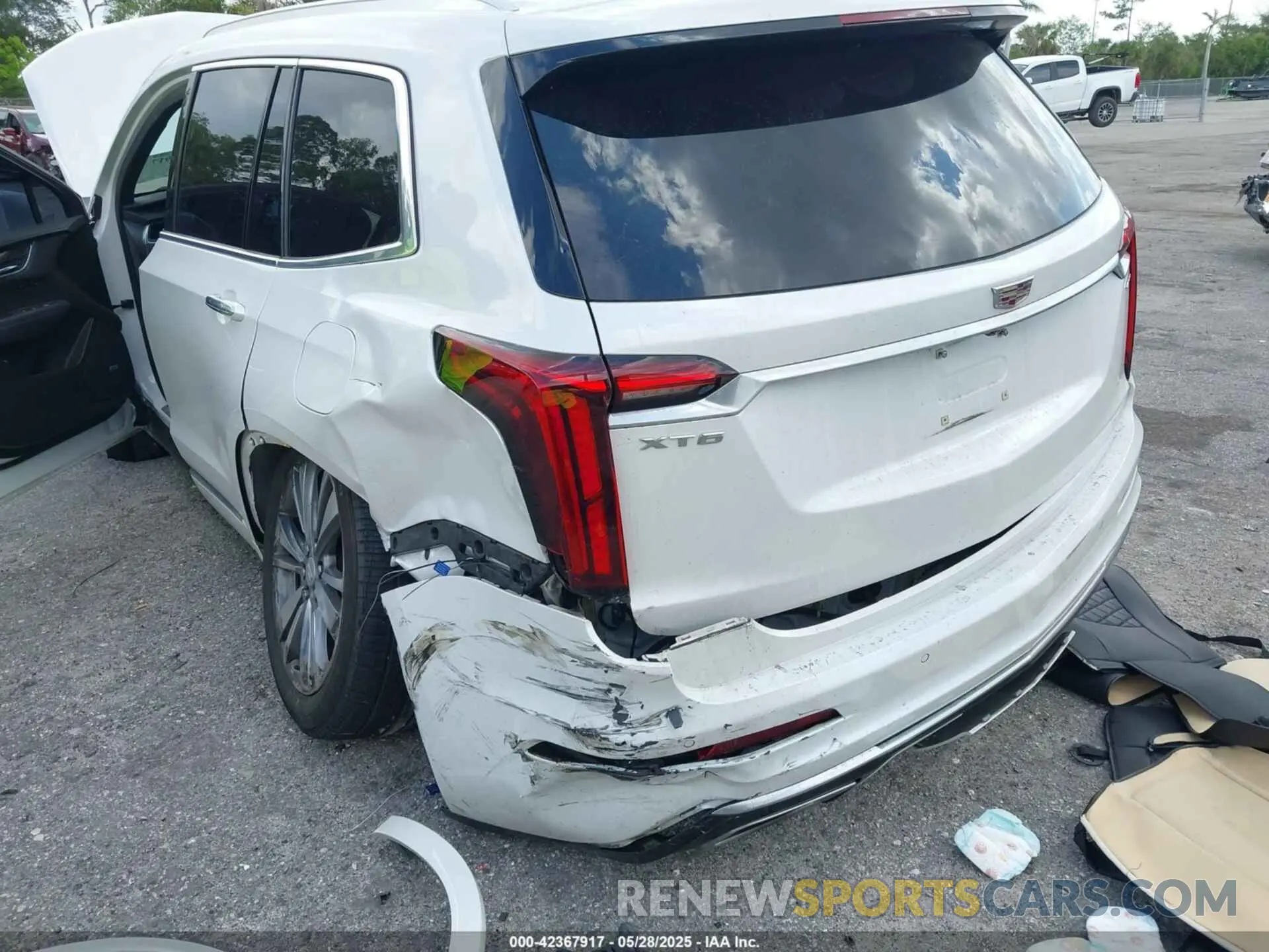 6 Photograph of a damaged car 1GYKPCRS6LZ193579 CADILLAC XT6 2020