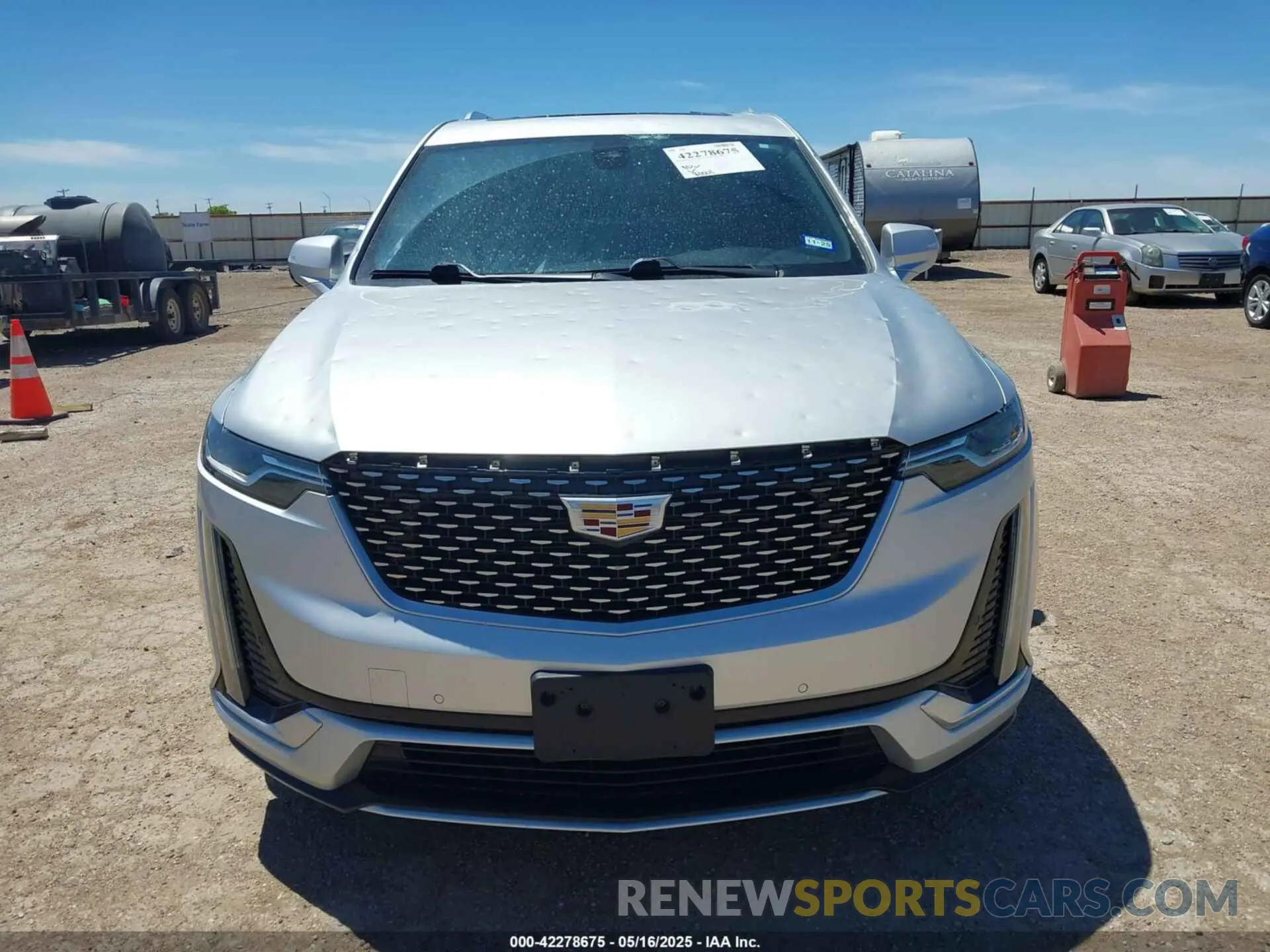 12 Photograph of a damaged car 1GYKPCRS7LZ104392 CADILLAC XT6 2020
