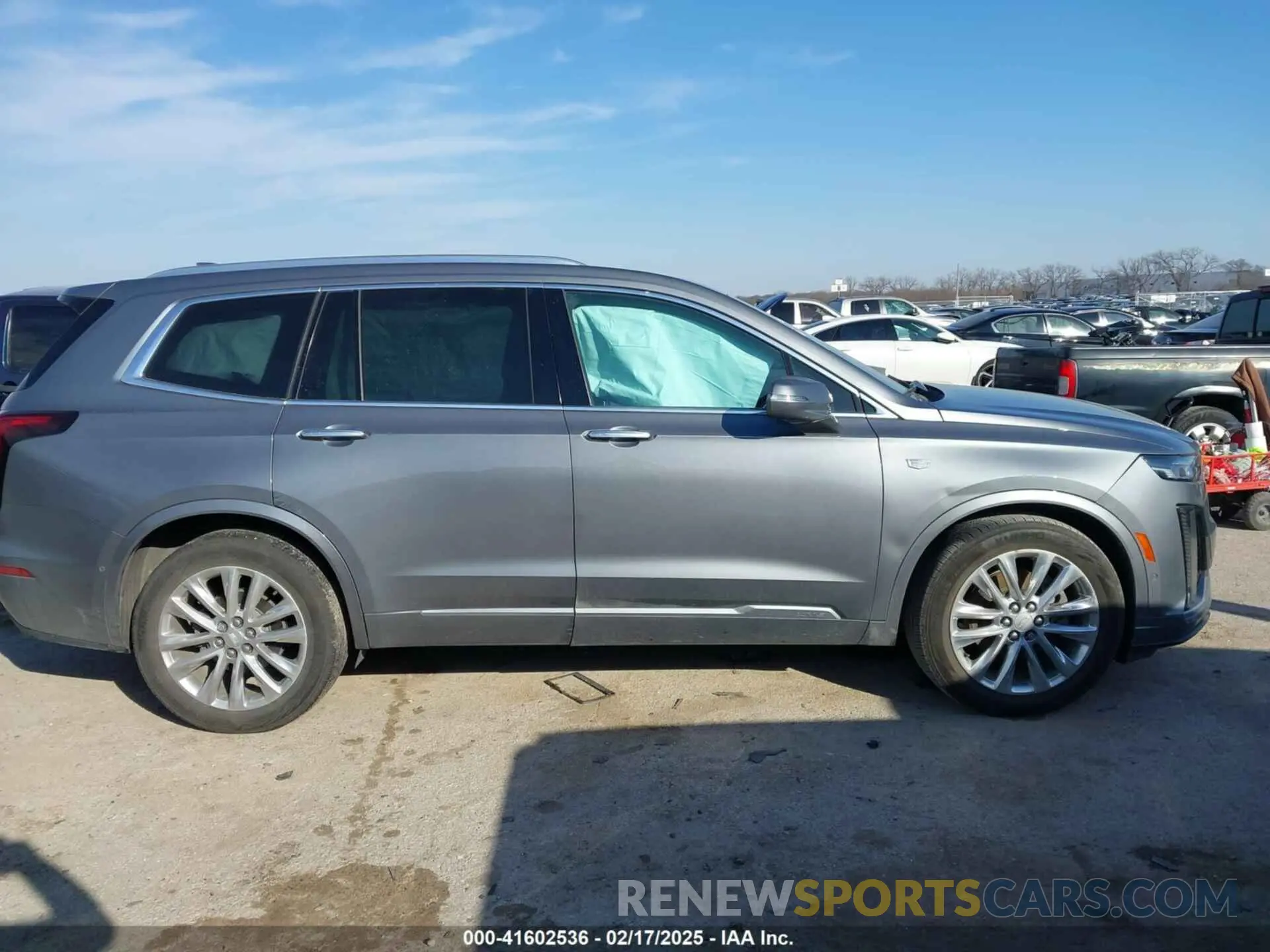 13 Photograph of a damaged car 1GYKPCRS8LZ129799 CADILLAC XT6 2020