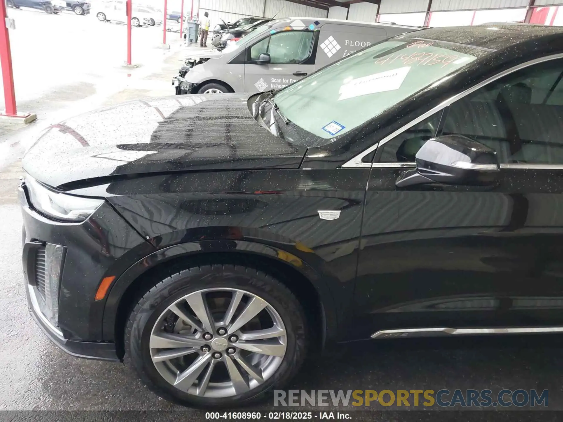 17 Photograph of a damaged car 1GYKPCRS9LZ177120 CADILLAC XT6 2020