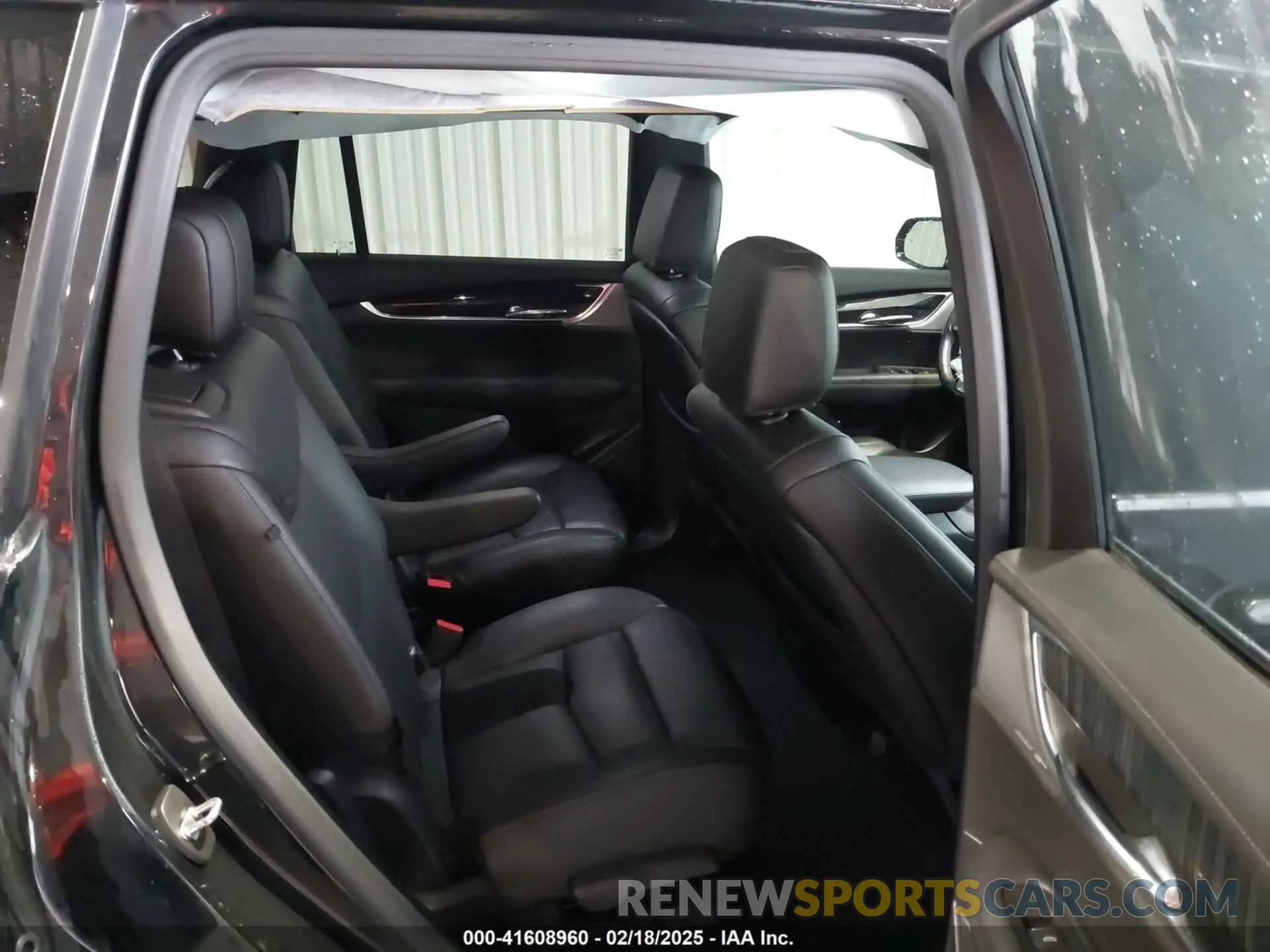 8 Photograph of a damaged car 1GYKPCRS9LZ177120 CADILLAC XT6 2020