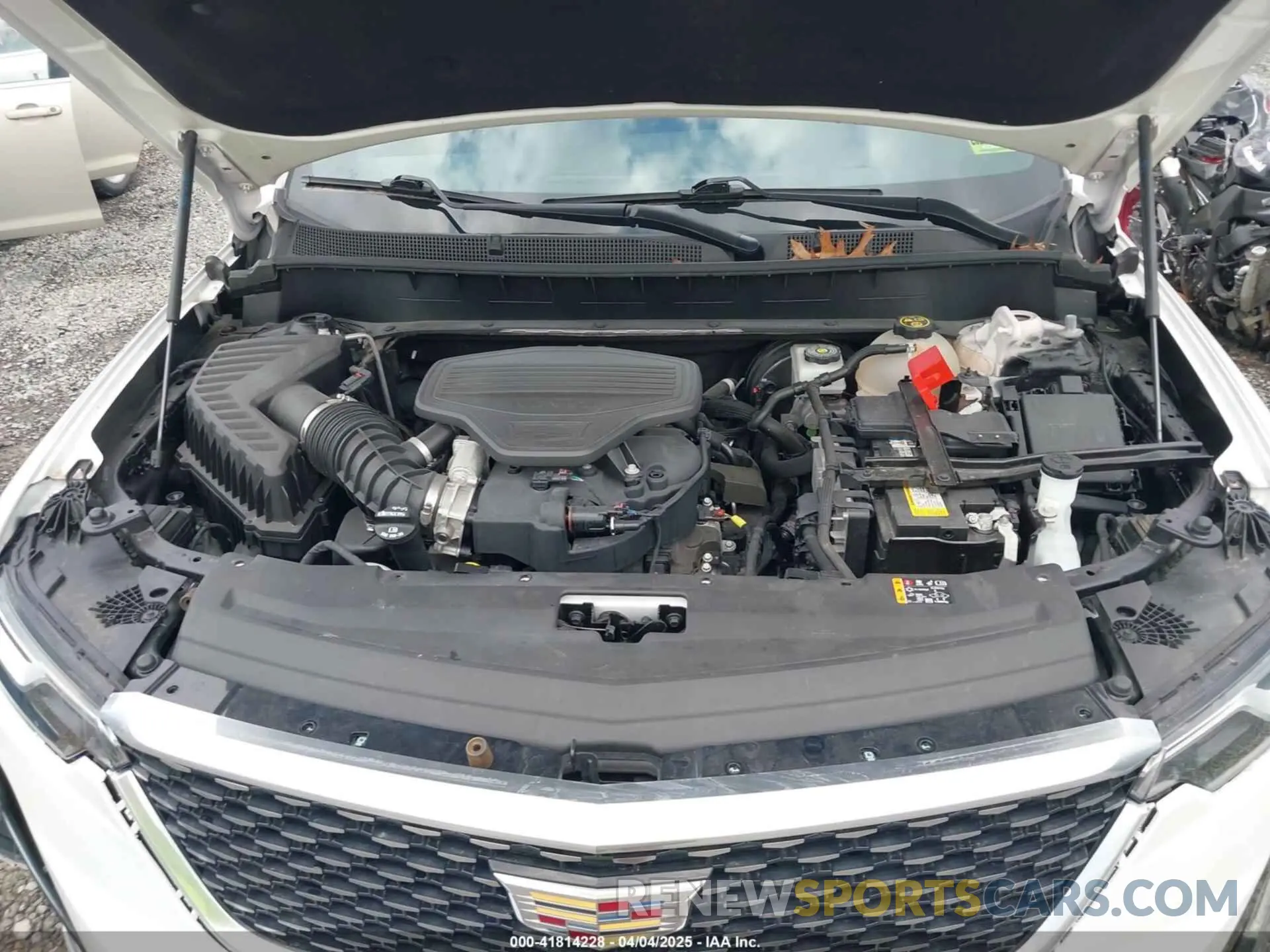 10 Photograph of a damaged car 1GYKPCRSXLZ137290 CADILLAC XT6 2020