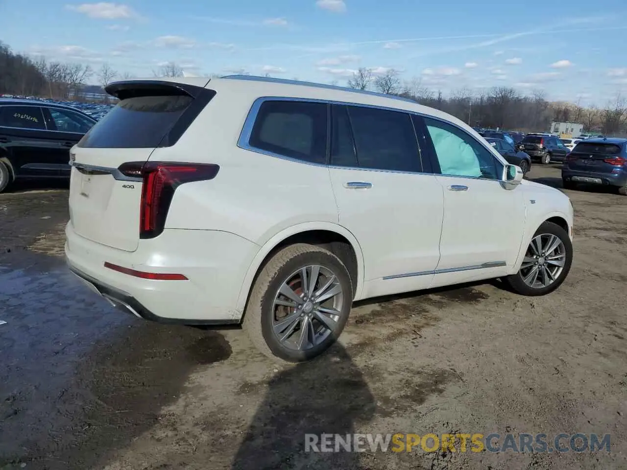 3 Photograph of a damaged car 1GYKPDRS0LZ115837 CADILLAC XT6 2020