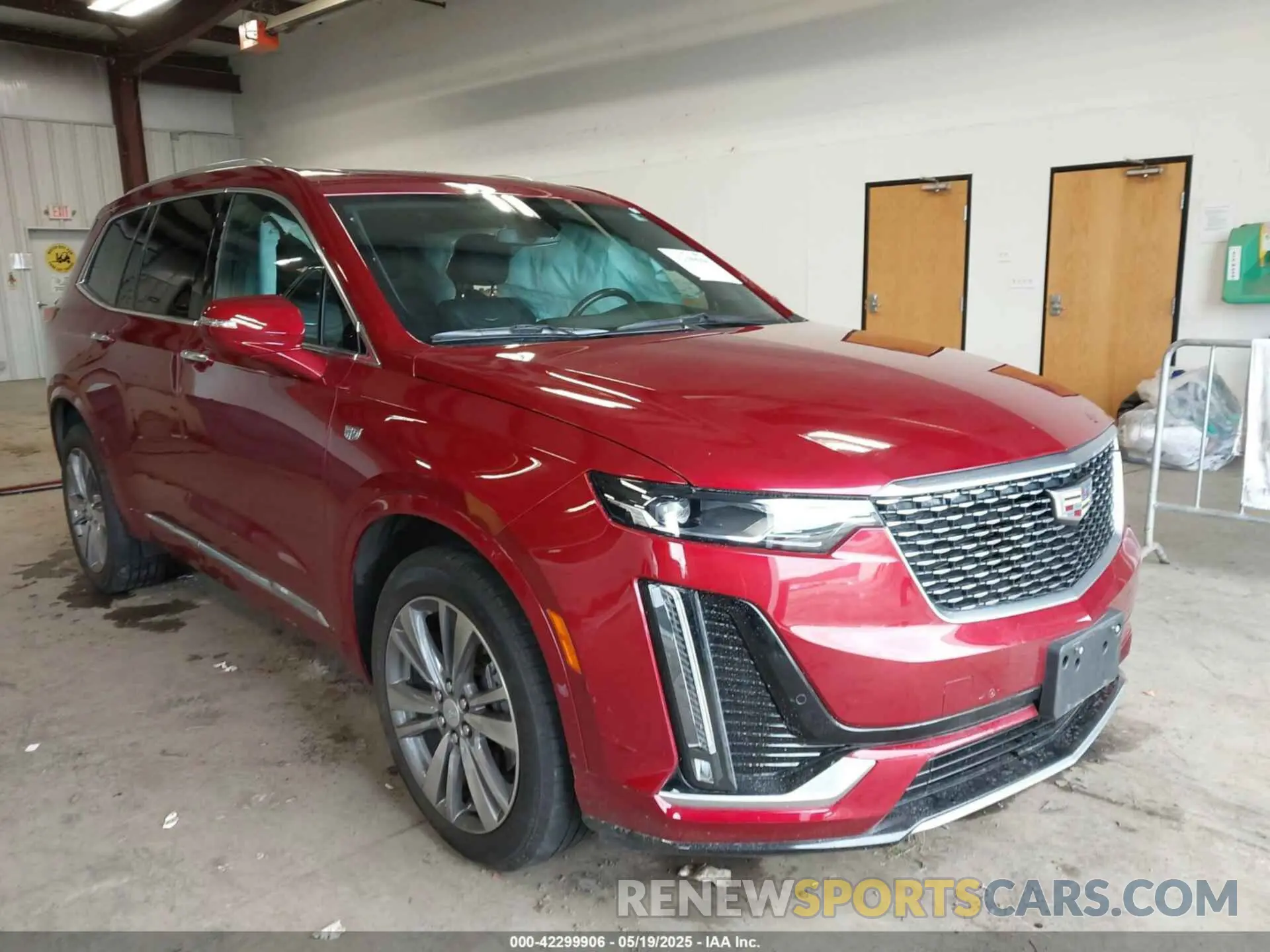 1 Photograph of a damaged car 1GYKPDRS0LZ215534 CADILLAC XT6 2020