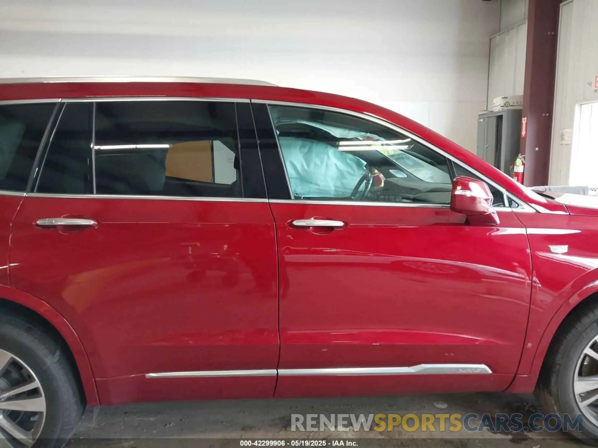 14 Photograph of a damaged car 1GYKPDRS0LZ215534 CADILLAC XT6 2020