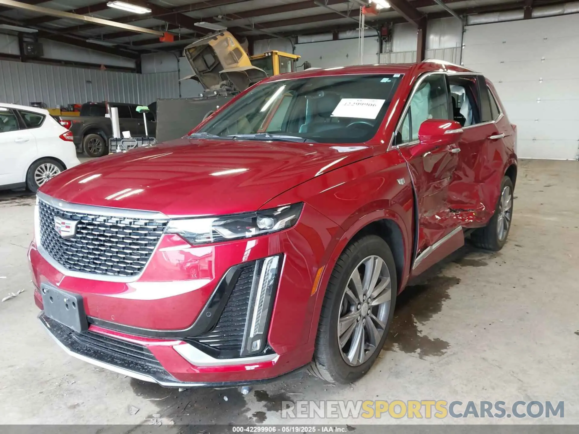 2 Photograph of a damaged car 1GYKPDRS0LZ215534 CADILLAC XT6 2020
