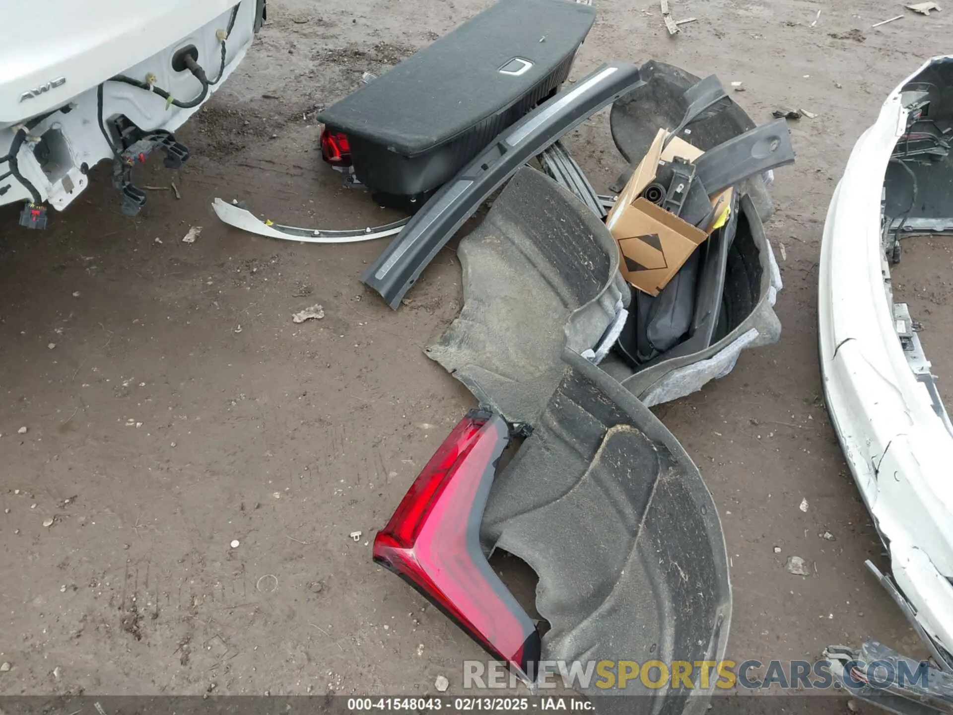 19 Photograph of a damaged car 1GYKPDRS1LZ132341 CADILLAC XT6 2020