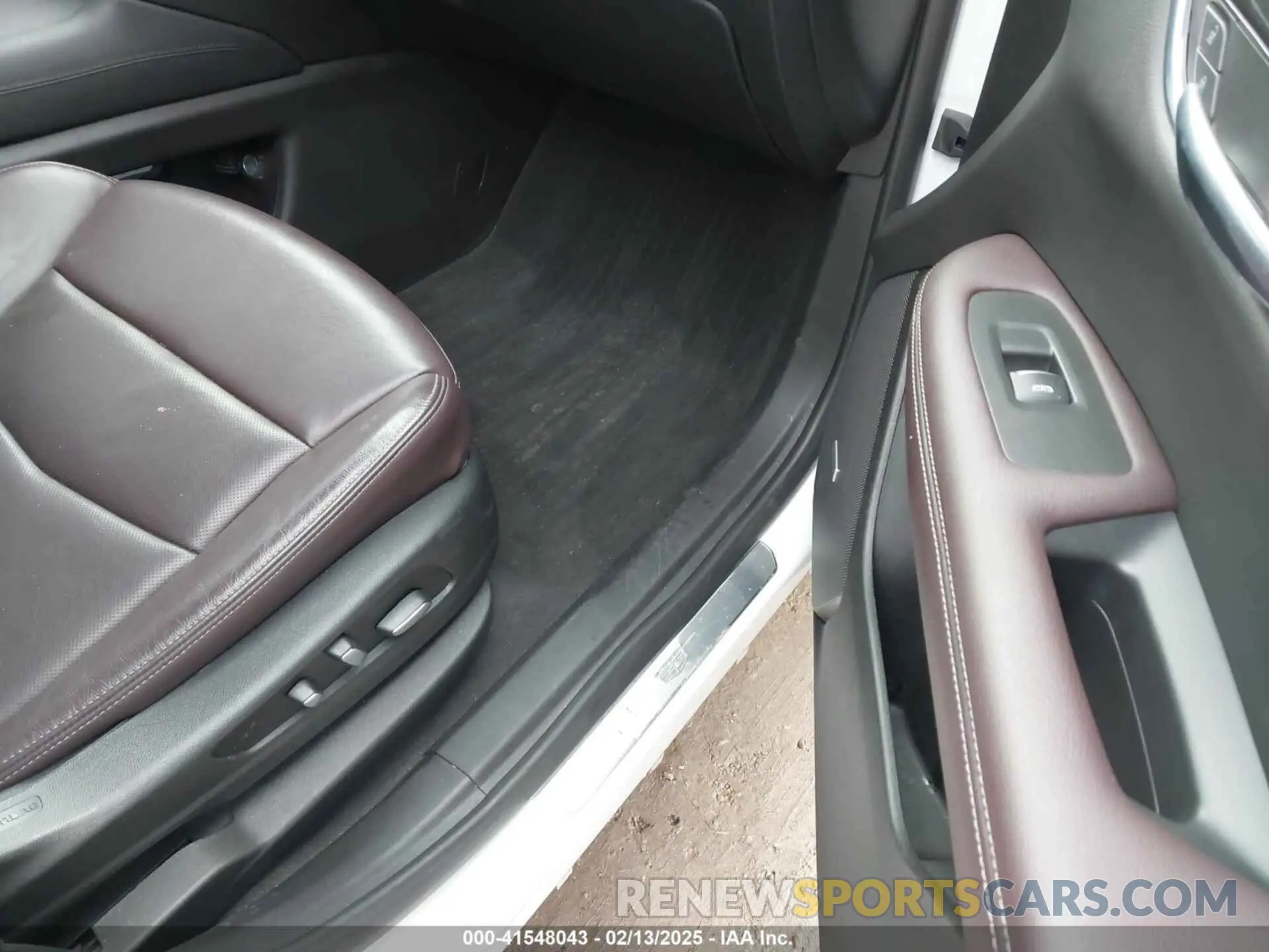 5 Photograph of a damaged car 1GYKPDRS1LZ132341 CADILLAC XT6 2020