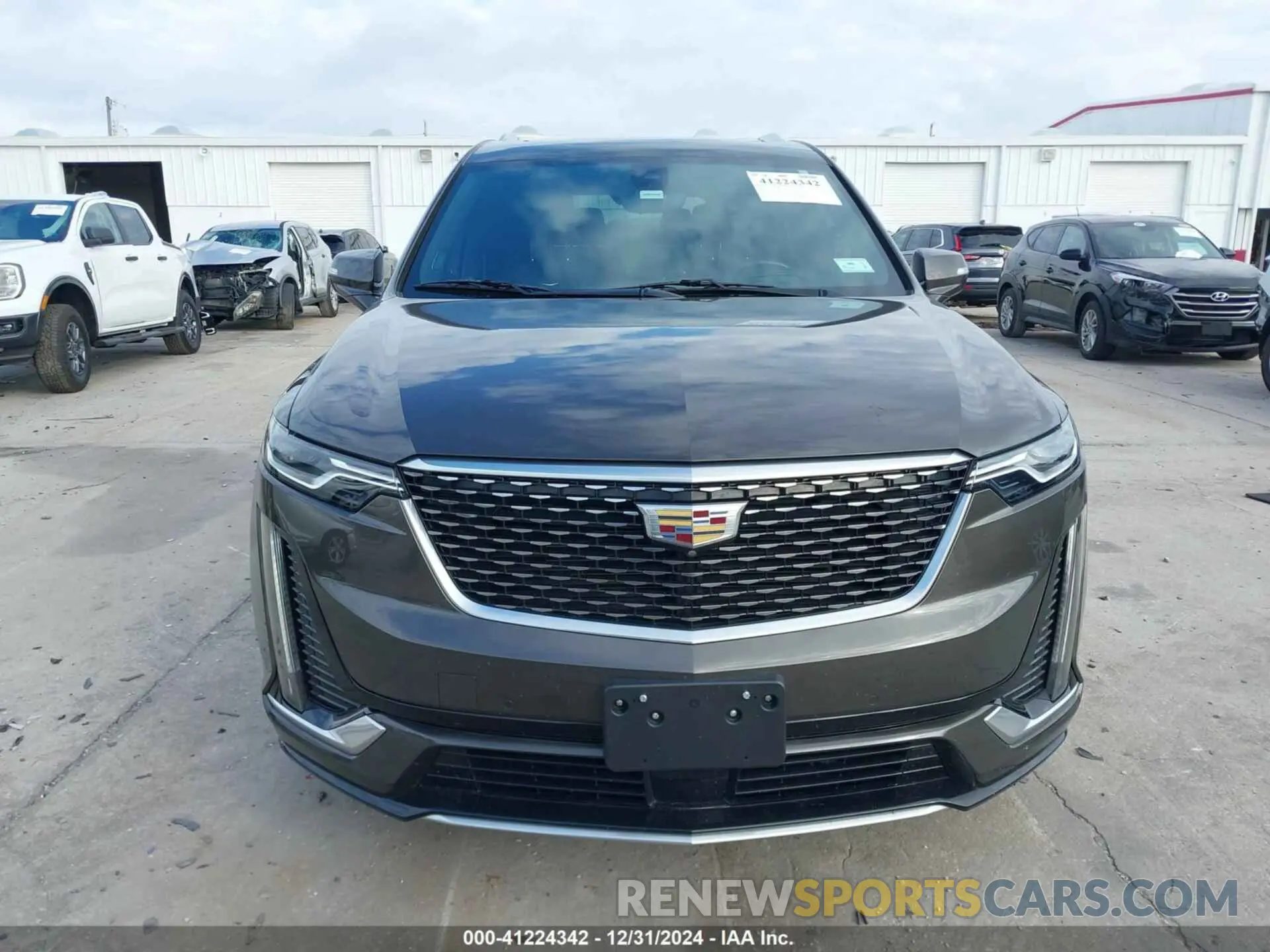 12 Photograph of a damaged car 1GYKPDRS2LZ205541 CADILLAC XT6 2020