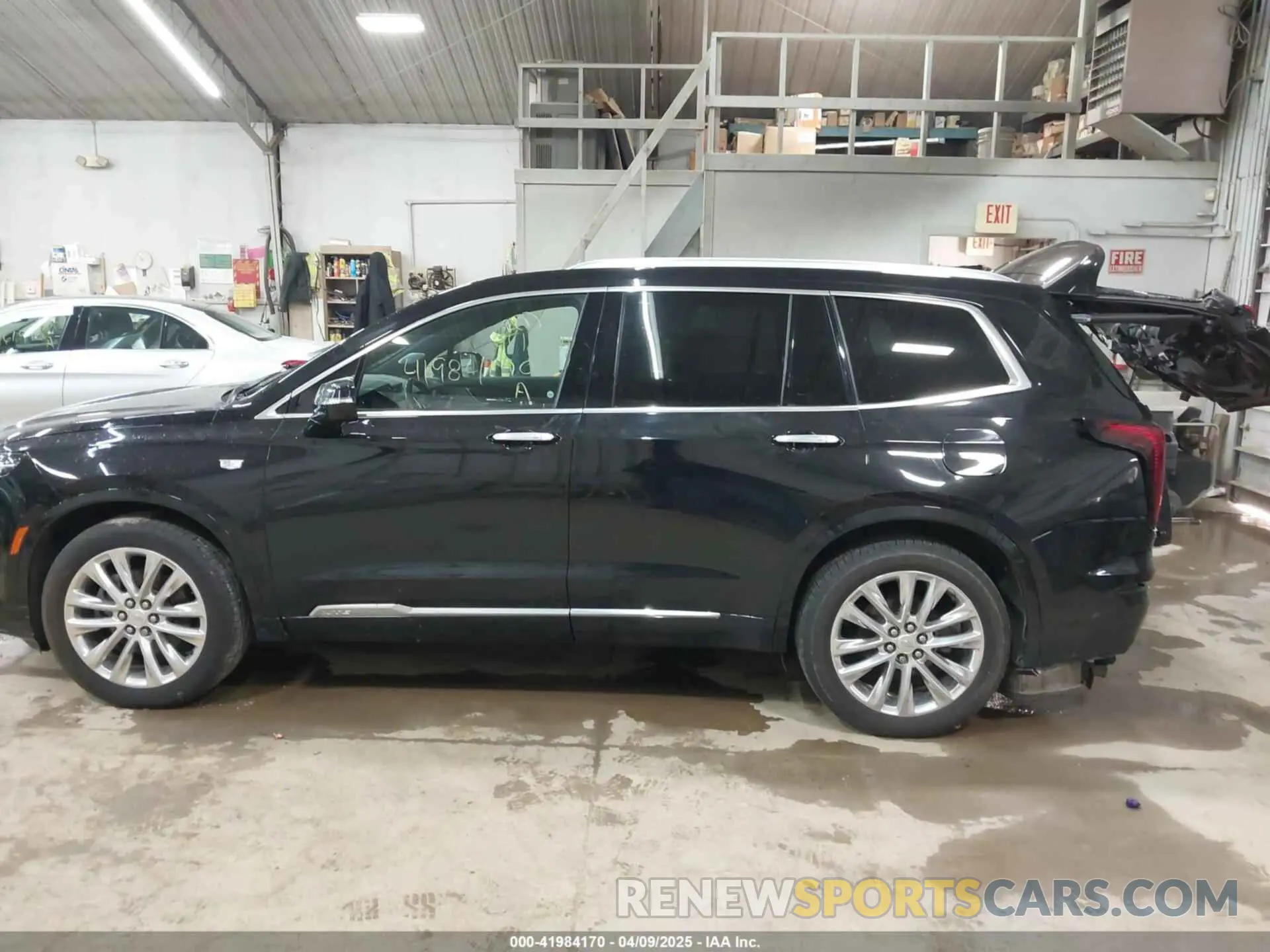 14 Photograph of a damaged car 1GYKPDRS3LZ101138 CADILLAC XT6 2020