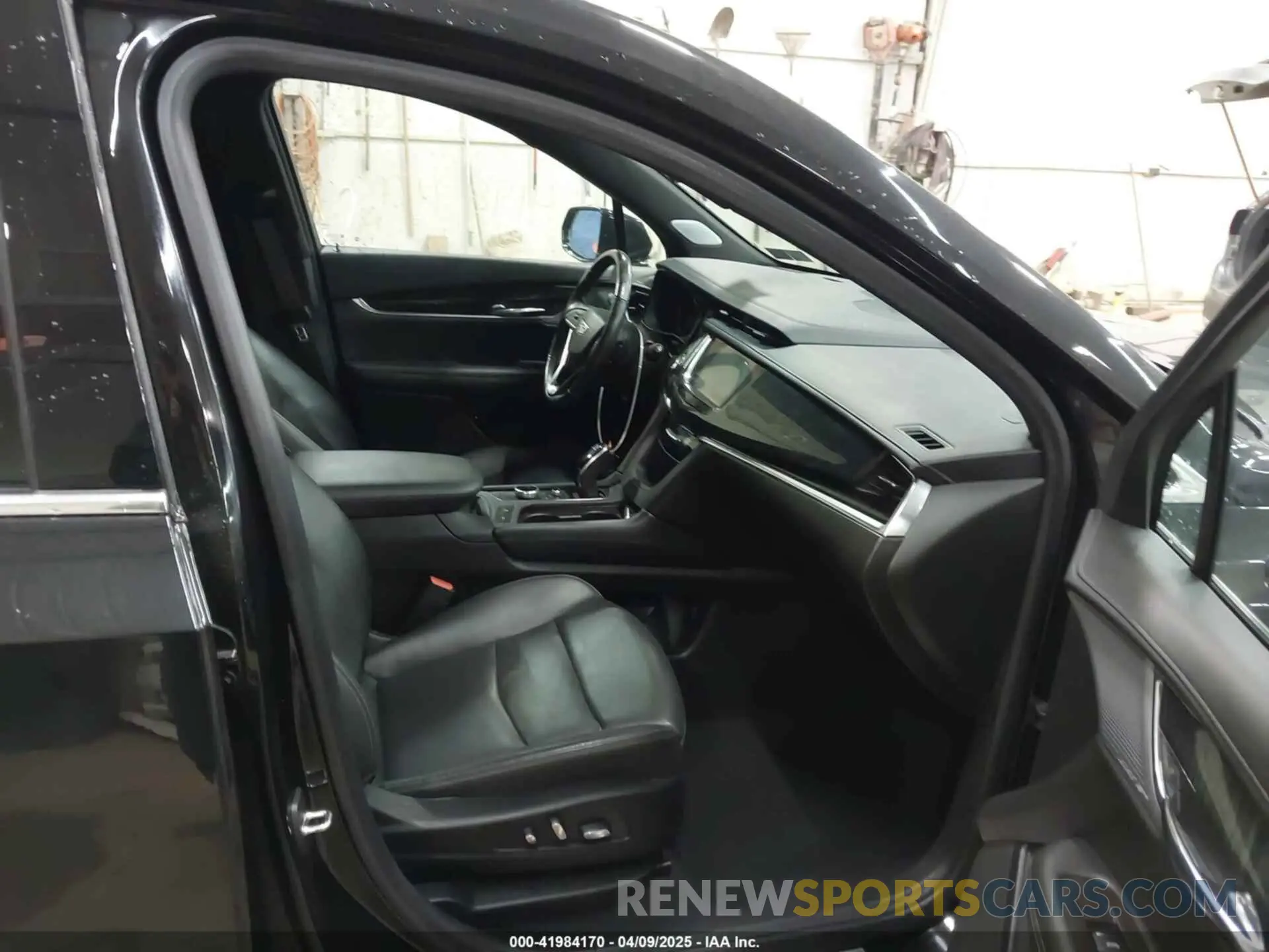 5 Photograph of a damaged car 1GYKPDRS3LZ101138 CADILLAC XT6 2020