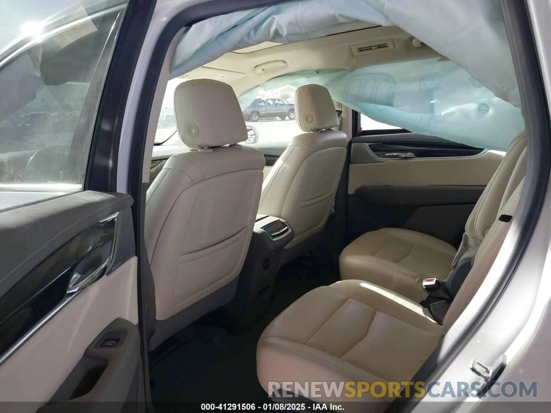 8 Photograph of a damaged car 1GYKPDRSXLZ236536 CADILLAC XT6 2020