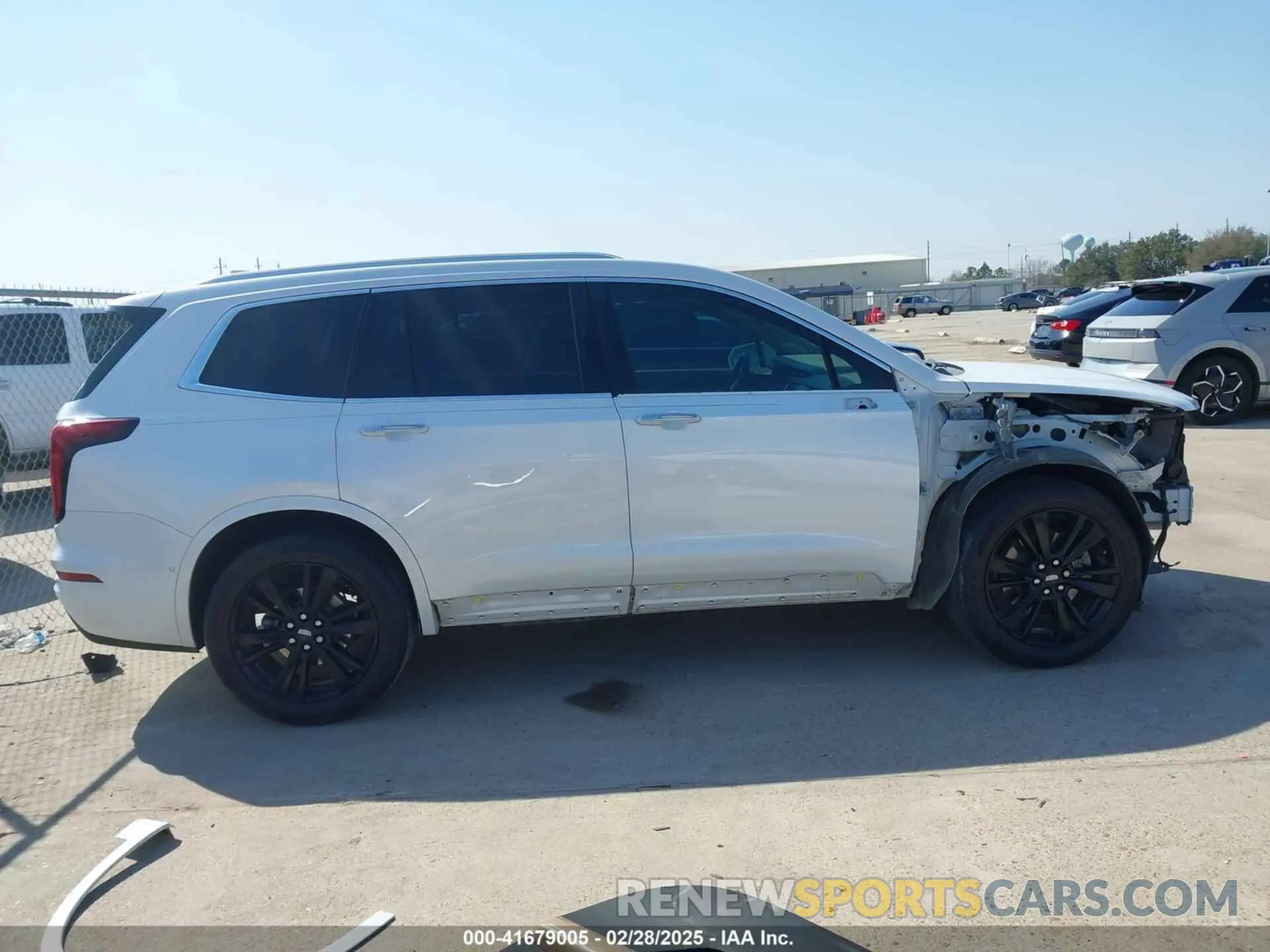 14 Photograph of a damaged car 1GYKPERS1LZ103976 CADILLAC XT6 2020