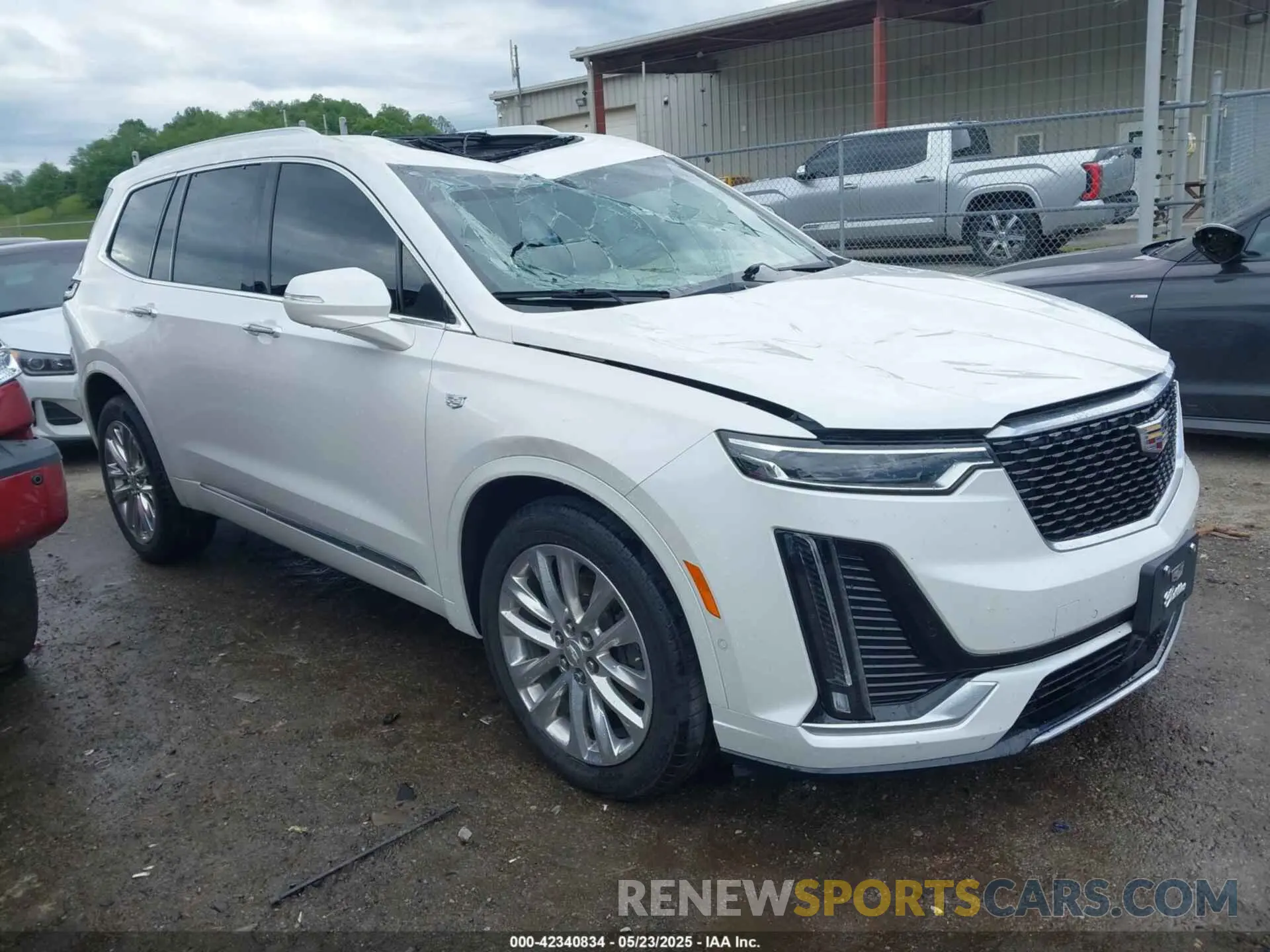 1 Photograph of a damaged car 1GYKPFRS0LZ212659 CADILLAC XT6 2020