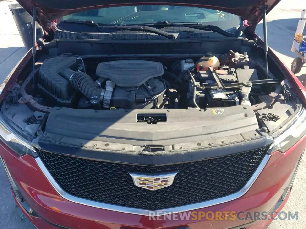 13 Photograph of a damaged car 1GYKPGRS0LZ105732 CADILLAC XT6 2020
