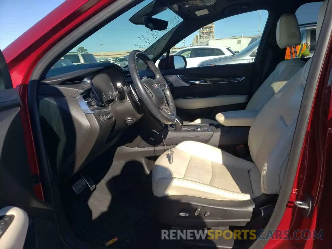7 Photograph of a damaged car 1GYKPGRS0LZ105732 CADILLAC XT6 2020