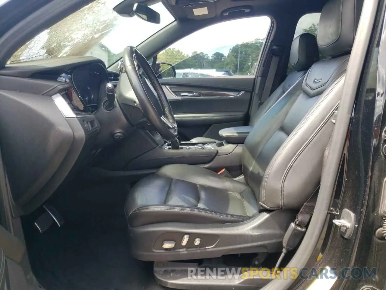 7 Photograph of a damaged car 1GYKPGRS1LZ121874 CADILLAC XT6 2020