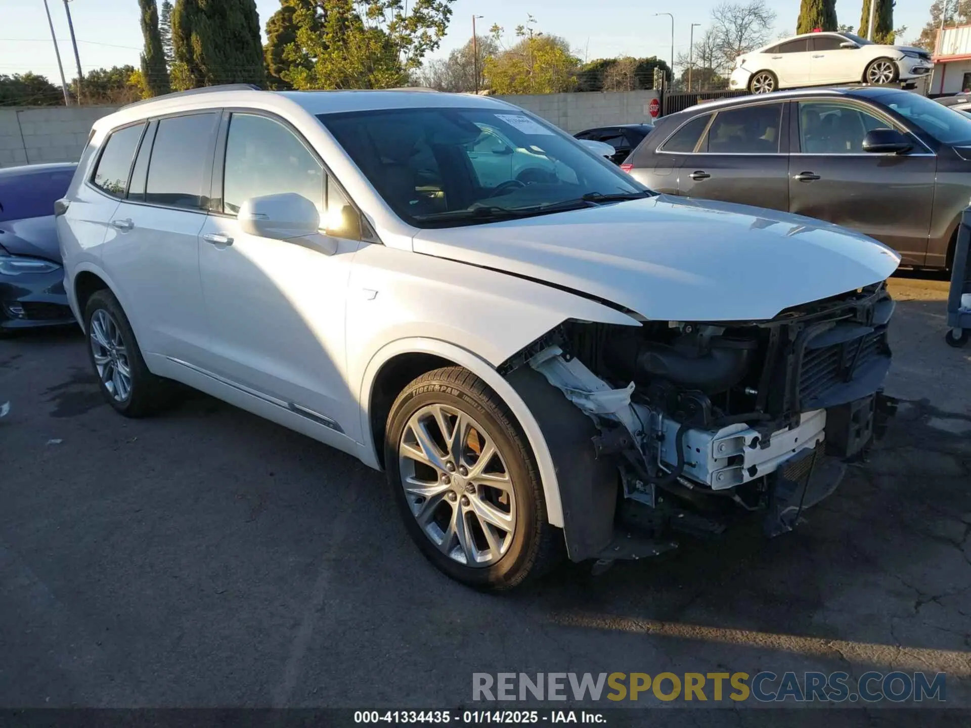 1 Photograph of a damaged car 1GYKPGRS3LZ197788 CADILLAC XT6 2020