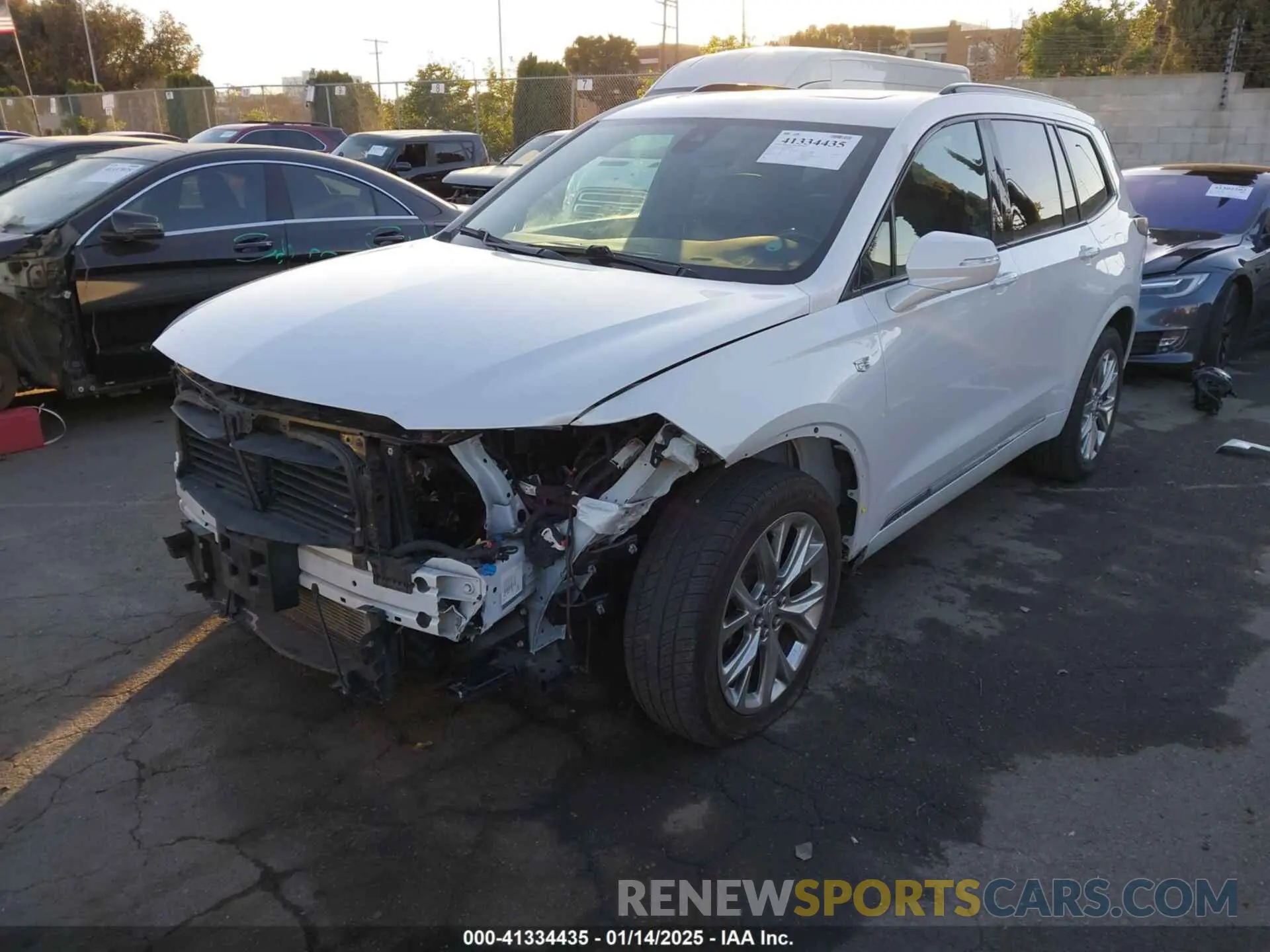 2 Photograph of a damaged car 1GYKPGRS3LZ197788 CADILLAC XT6 2020