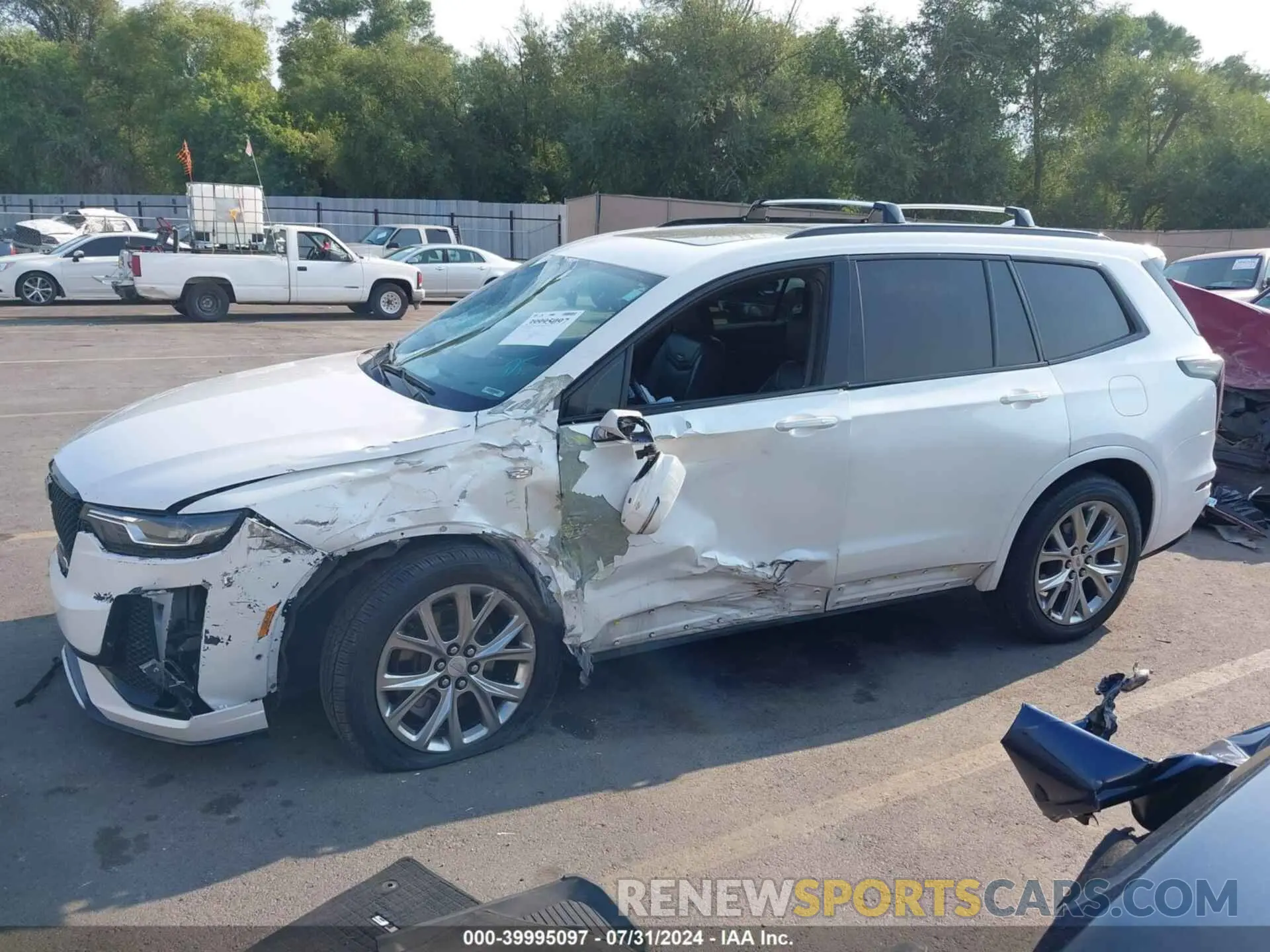 14 Photograph of a damaged car 1GYKPGRS5LZ115883 CADILLAC XT6 2020