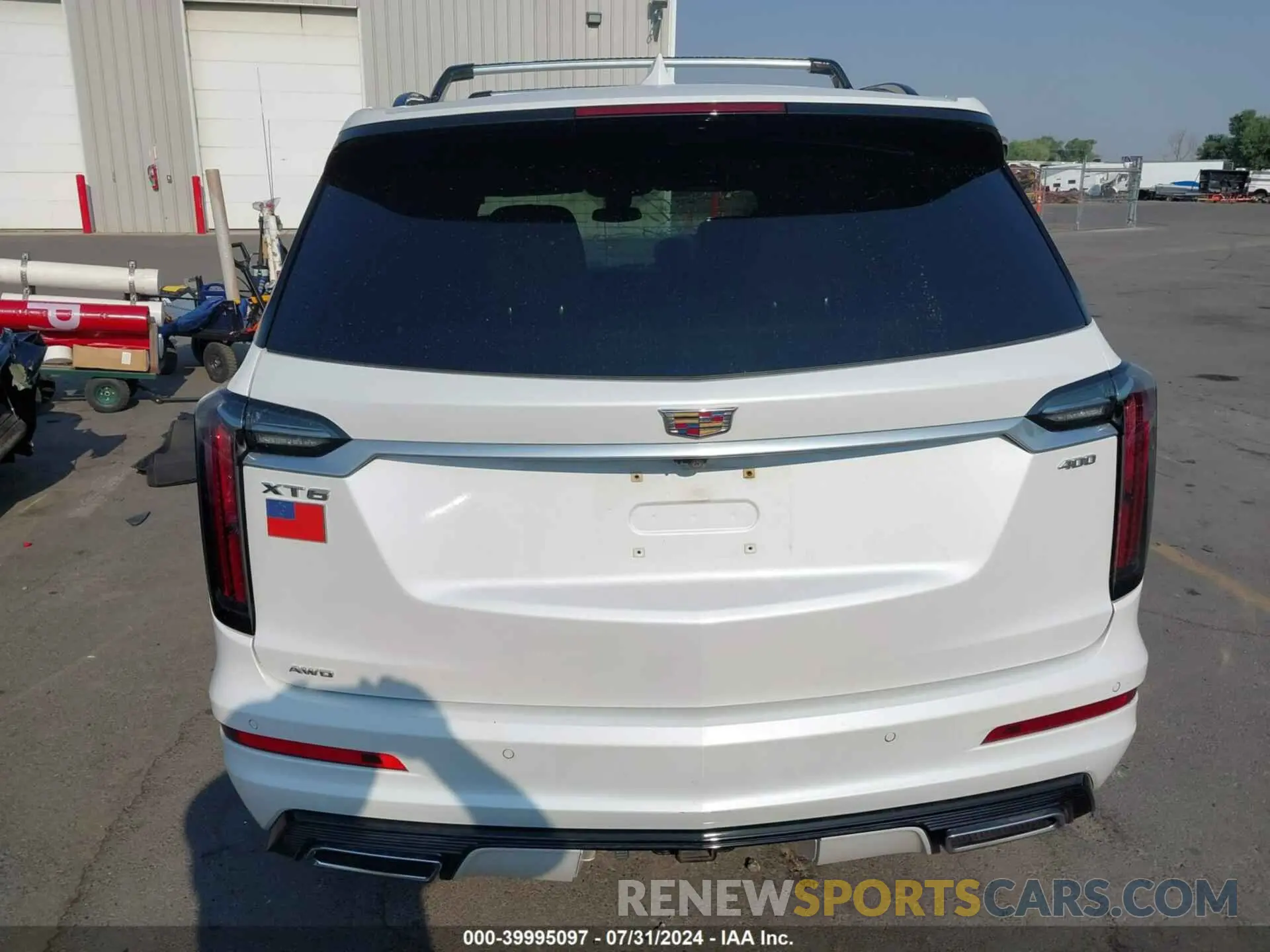16 Photograph of a damaged car 1GYKPGRS5LZ115883 CADILLAC XT6 2020