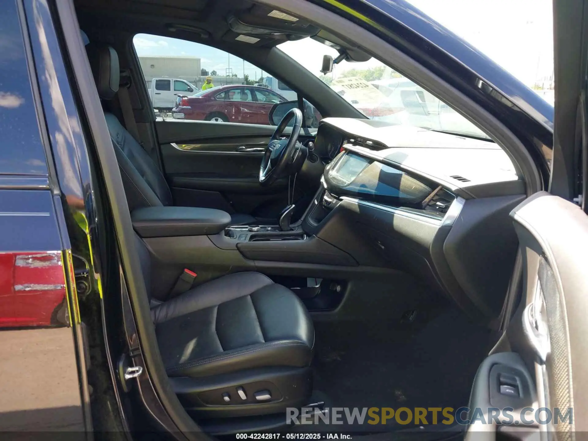 5 Photograph of a damaged car 1GYKPGRS7LZ173655 CADILLAC XT6 2020