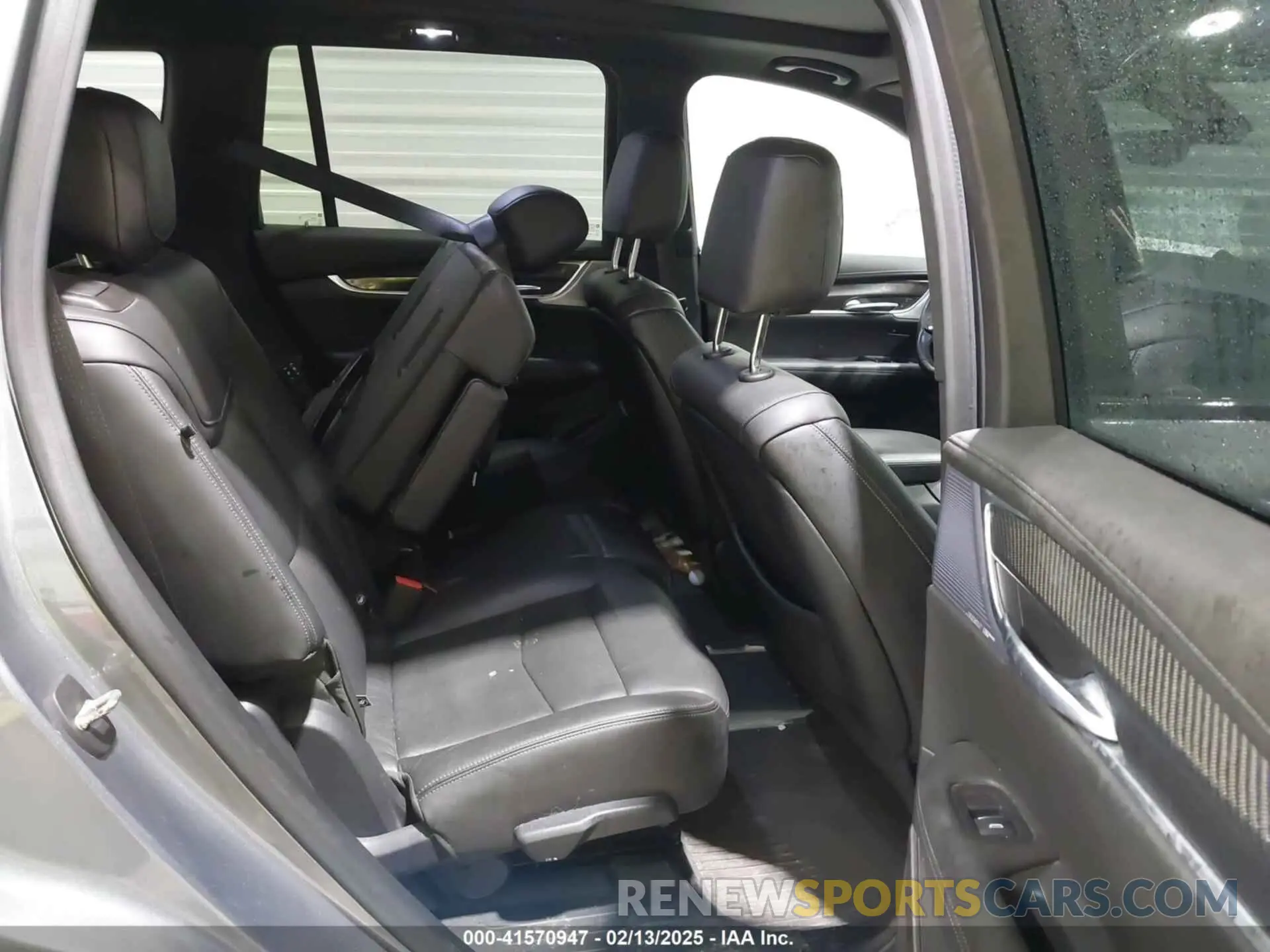 8 Photograph of a damaged car 1GYKPGRS8LZ103372 CADILLAC XT6 2020