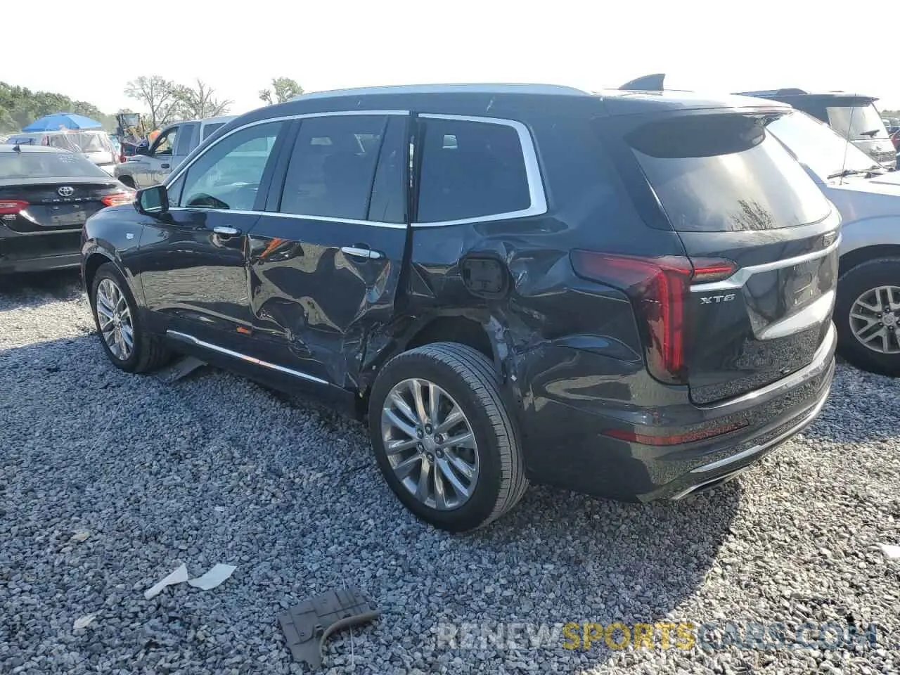 2 Photograph of a damaged car 1GYKPCRS1MZ199288 CADILLAC XT6 2021