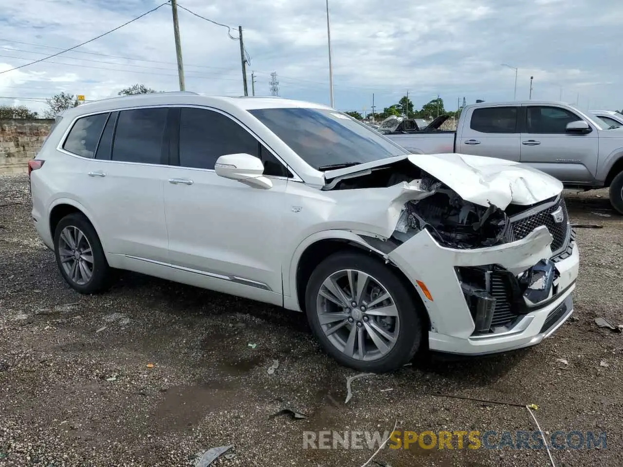 4 Photograph of a damaged car 1GYKPCRS3MZ230783 CADILLAC XT6 2021