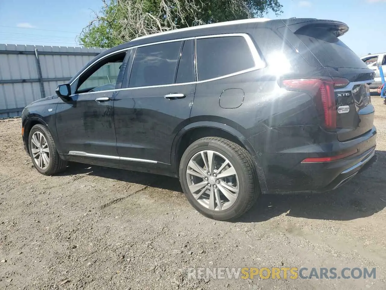 2 Photograph of a damaged car 1GYKPCRS4MZ199110 CADILLAC XT6 2021