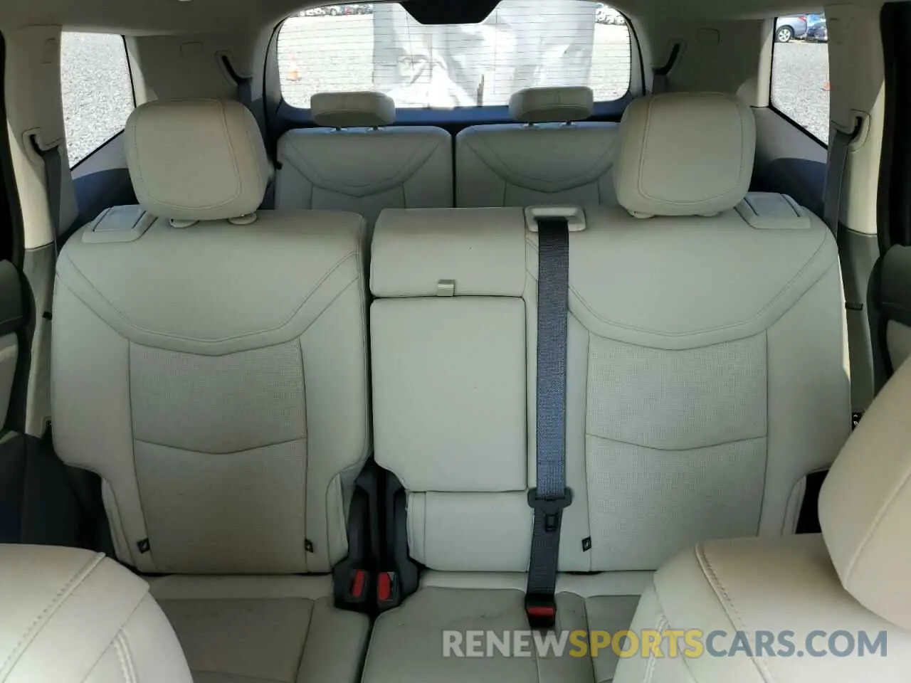 10 Photograph of a damaged car 1GYKPCRS5MZ197527 CADILLAC XT6 2021