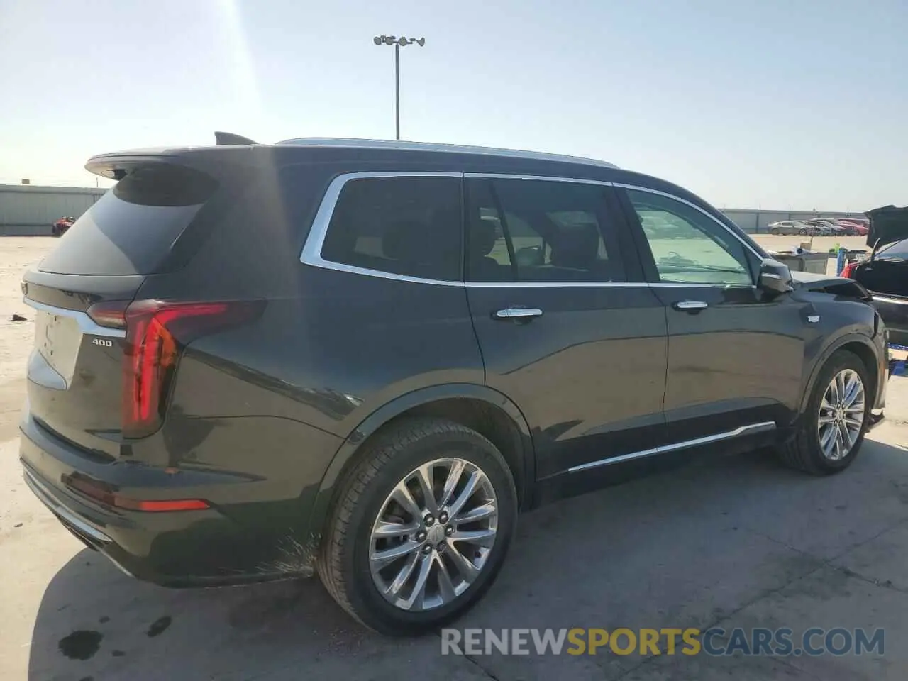 3 Photograph of a damaged car 1GYKPDRS0MZ141534 CADILLAC XT6 2021