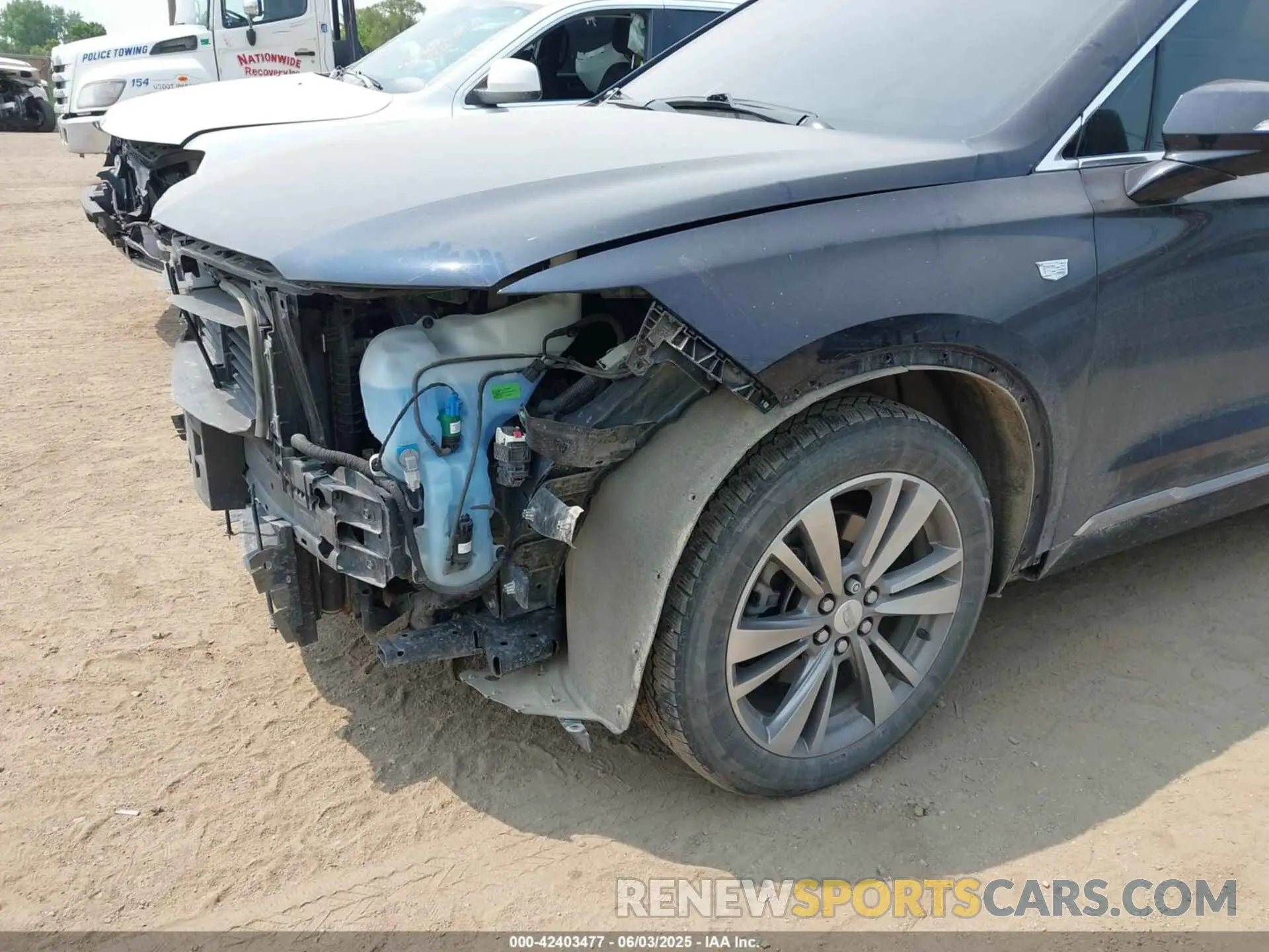 17 Photograph of a damaged car 1GYKPDRS7MZ122673 CADILLAC XT6 2021
