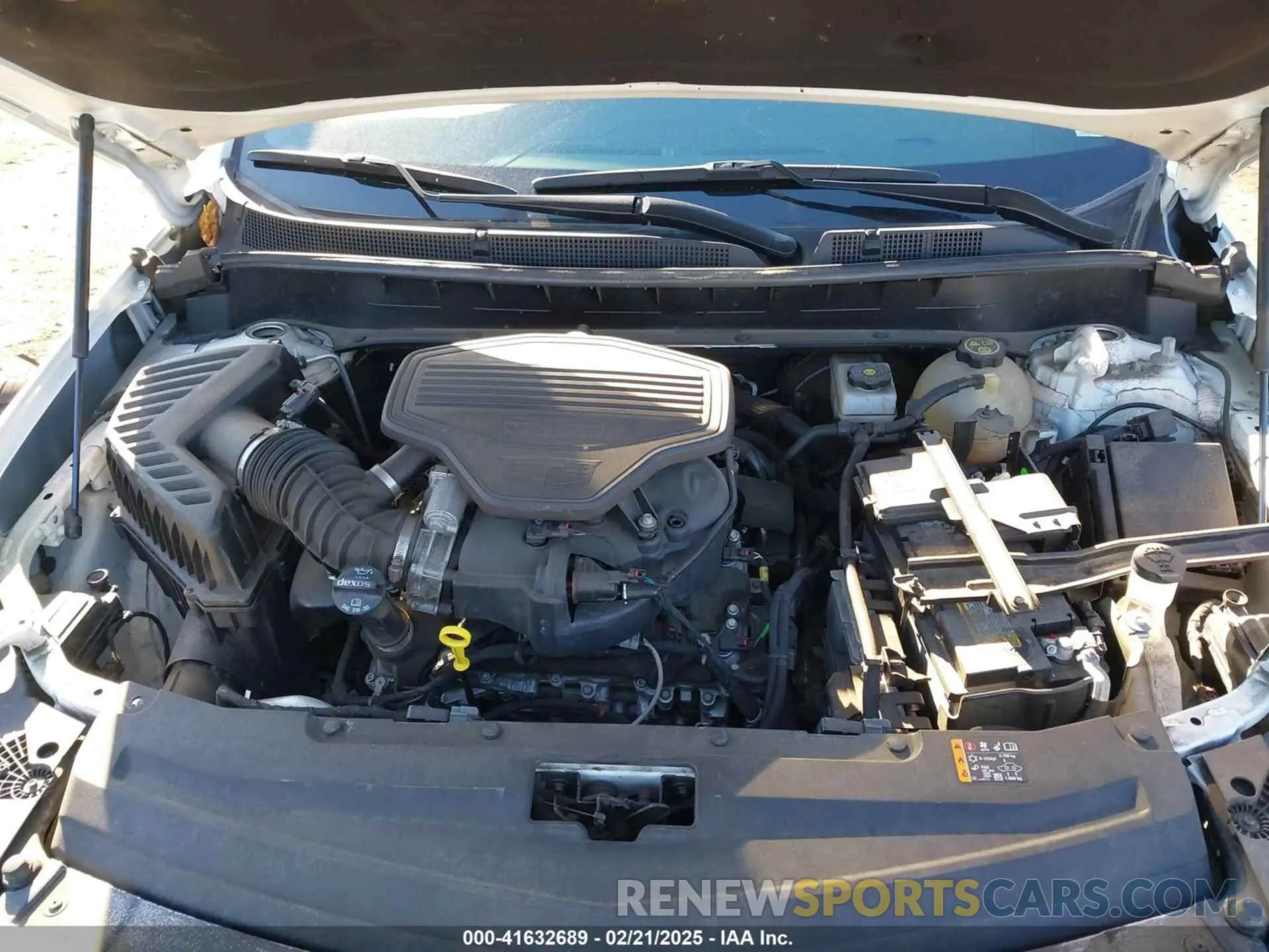 10 Photograph of a damaged car 1GYKPDRS9MZ236075 CADILLAC XT6 2021