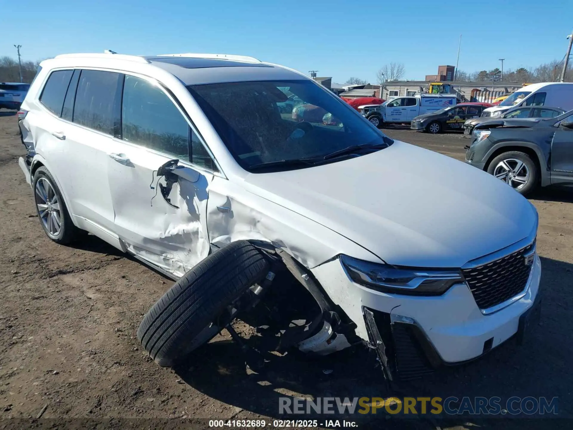 19 Photograph of a damaged car 1GYKPDRS9MZ236075 CADILLAC XT6 2021