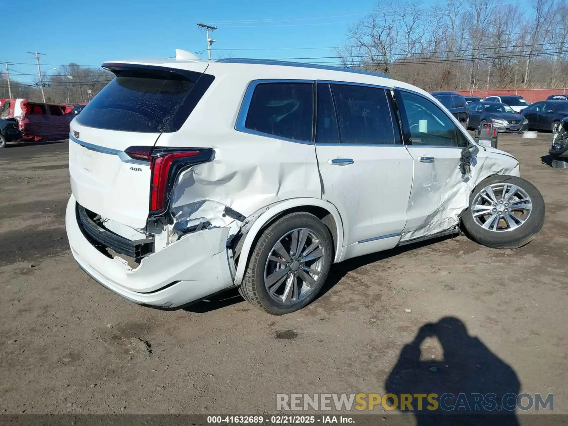 4 Photograph of a damaged car 1GYKPDRS9MZ236075 CADILLAC XT6 2021