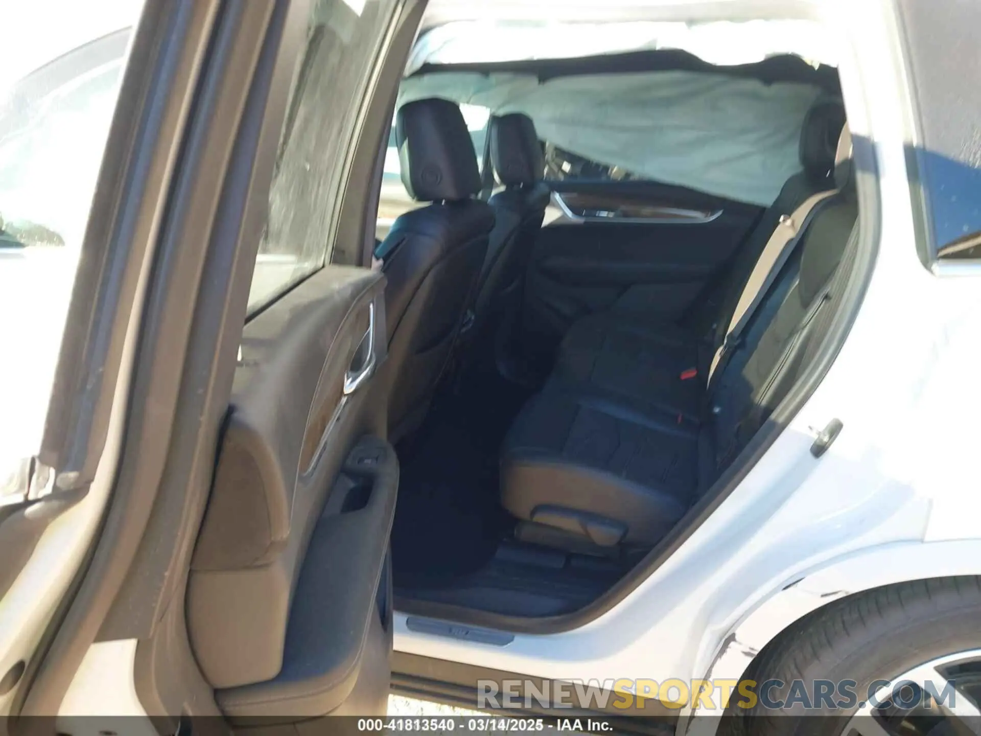 8 Photograph of a damaged car 1GYKPFRS1MZ145104 CADILLAC XT6 2021