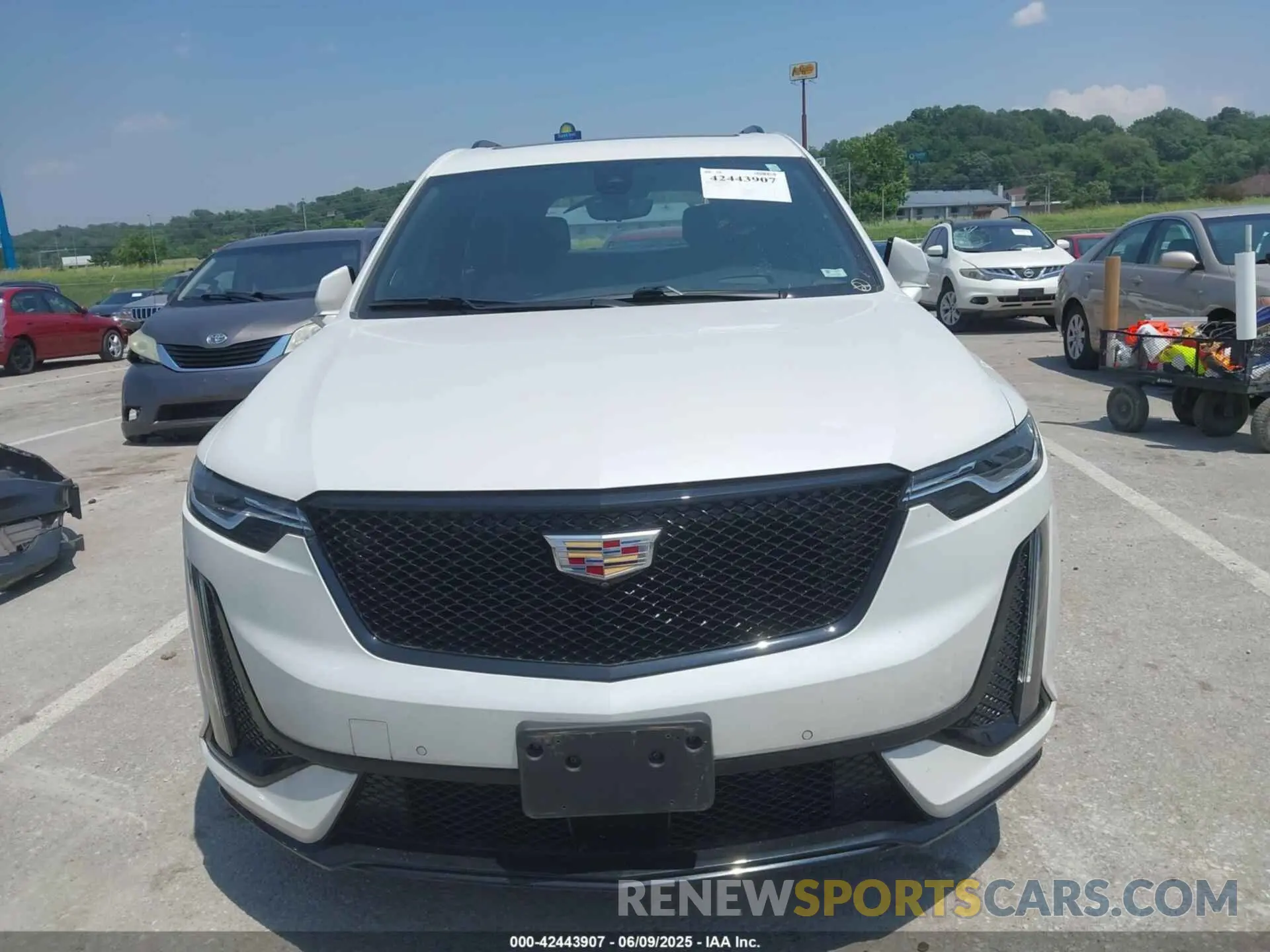 12 Photograph of a damaged car 1GYKPGRS4MZ222263 CADILLAC XT6 2021