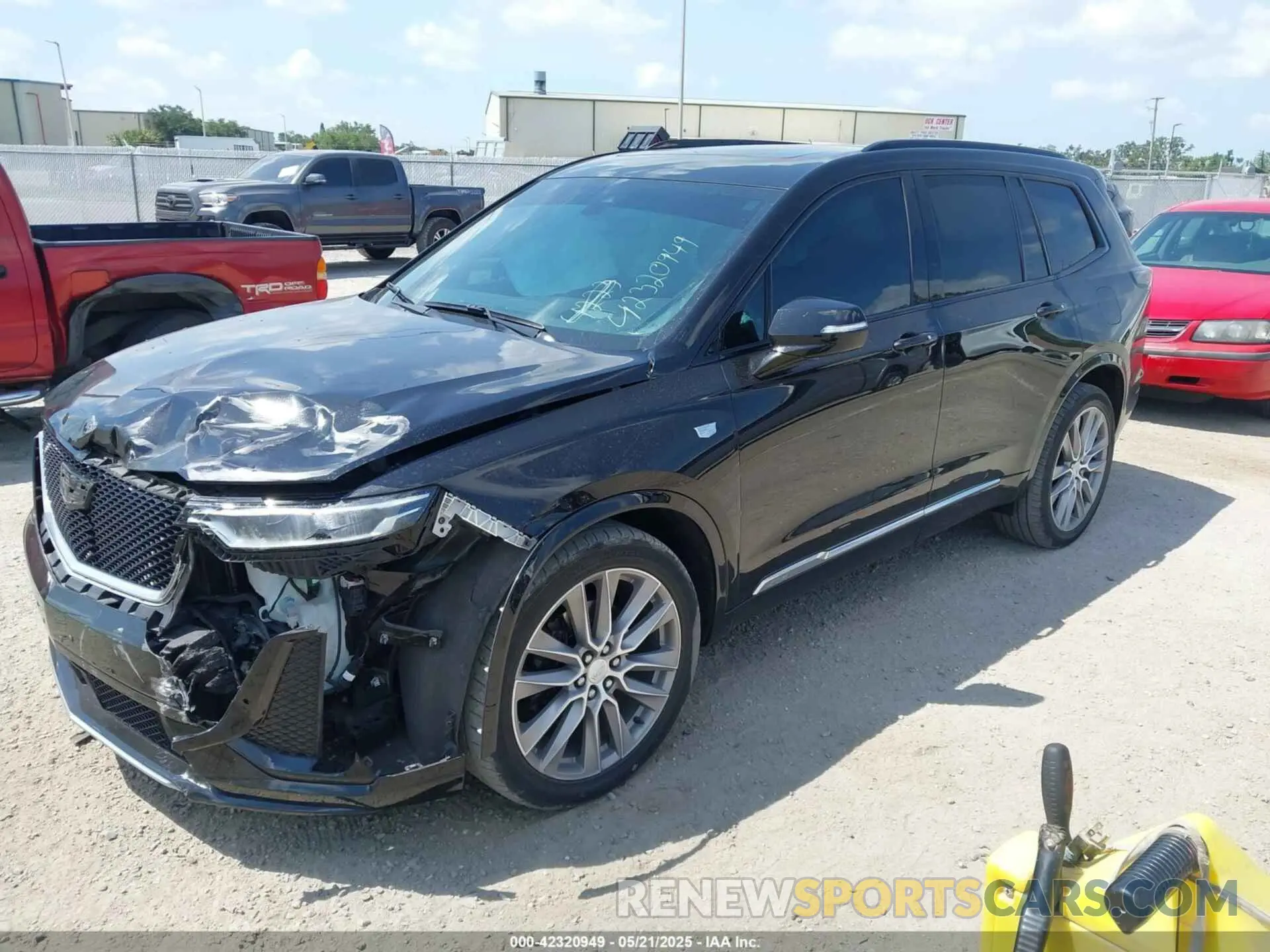 2 Photograph of a damaged car 1GYKPGRS5MZ236379 CADILLAC XT6 2021