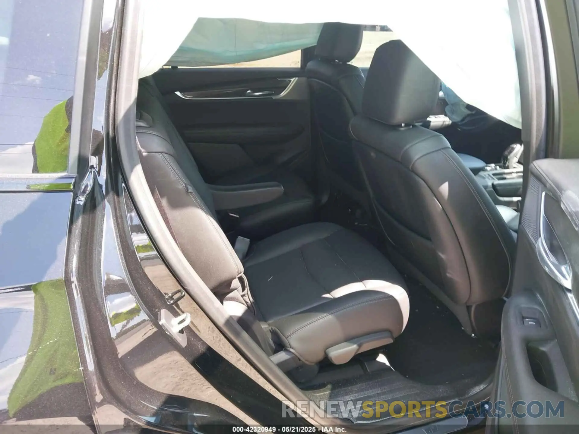 8 Photograph of a damaged car 1GYKPGRS5MZ236379 CADILLAC XT6 2021