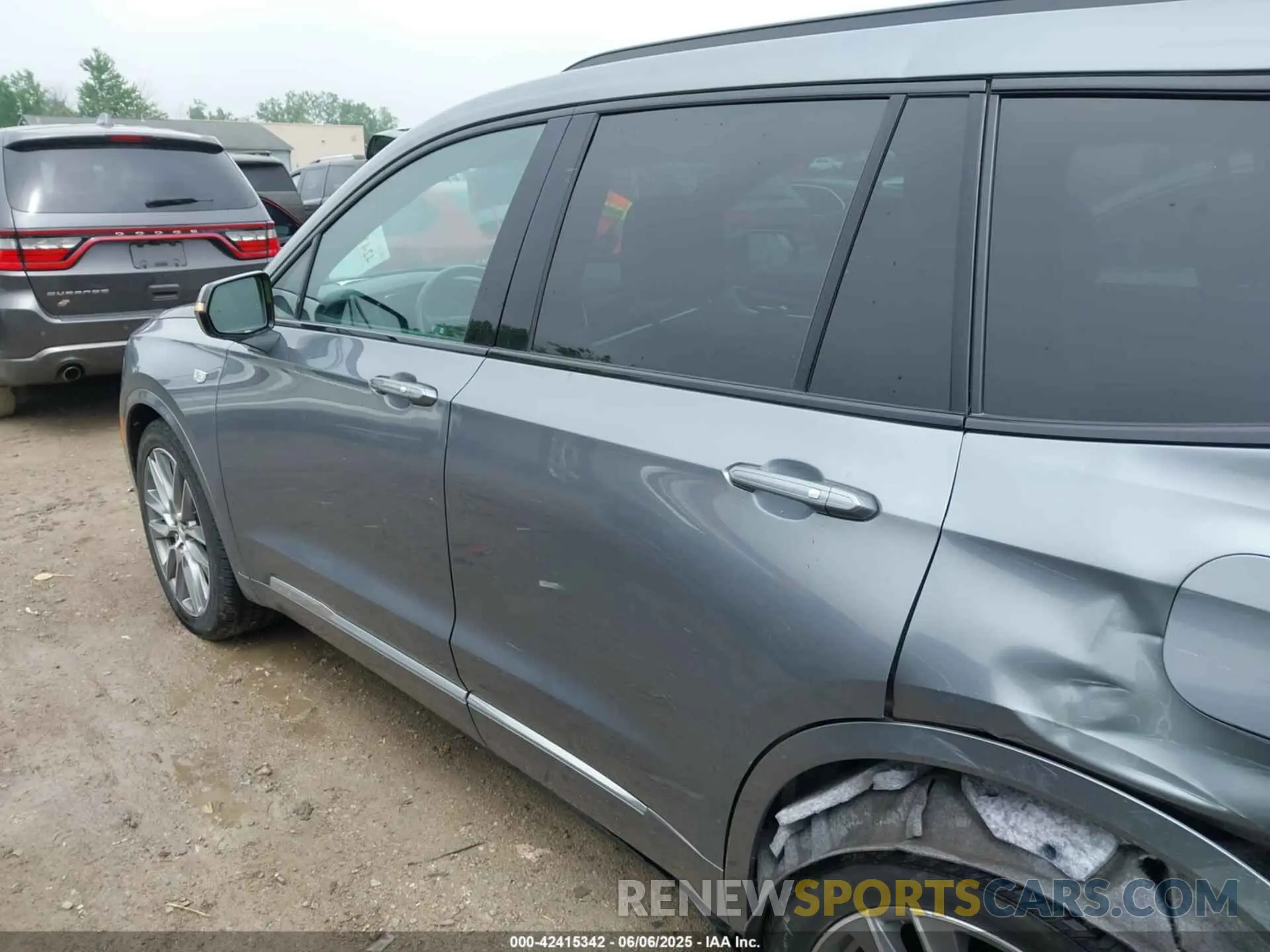 14 Photograph of a damaged car 1GYKPGRS6MZ128112 CADILLAC XT6 2021