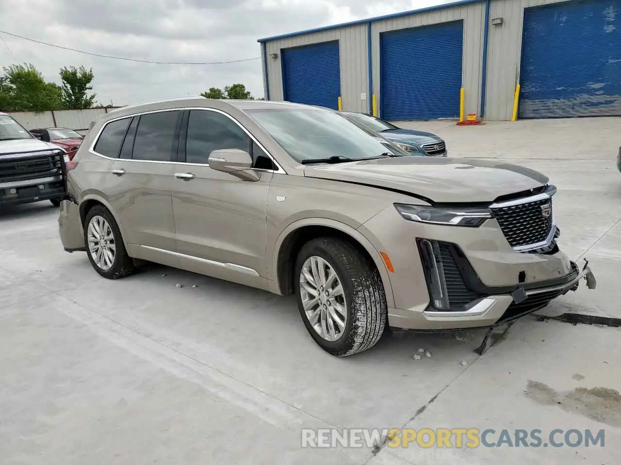 4 Photograph of a damaged car 1GYKPAR44NZ156183 CADILLAC XT6 2022