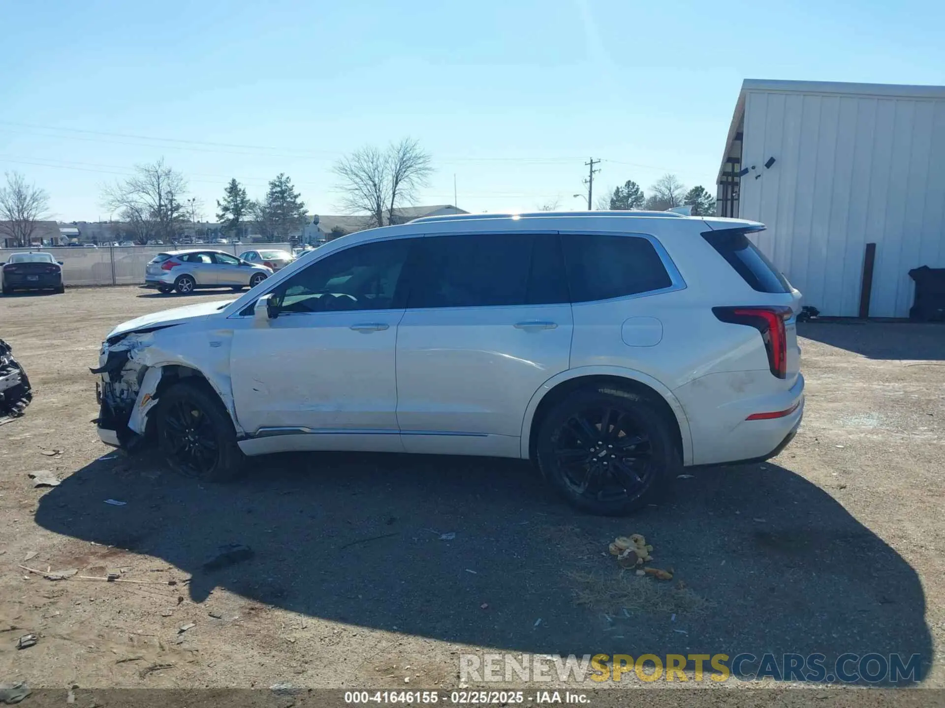 14 Photograph of a damaged car 1GYKPCRS2NZ177625 CADILLAC XT6 2022