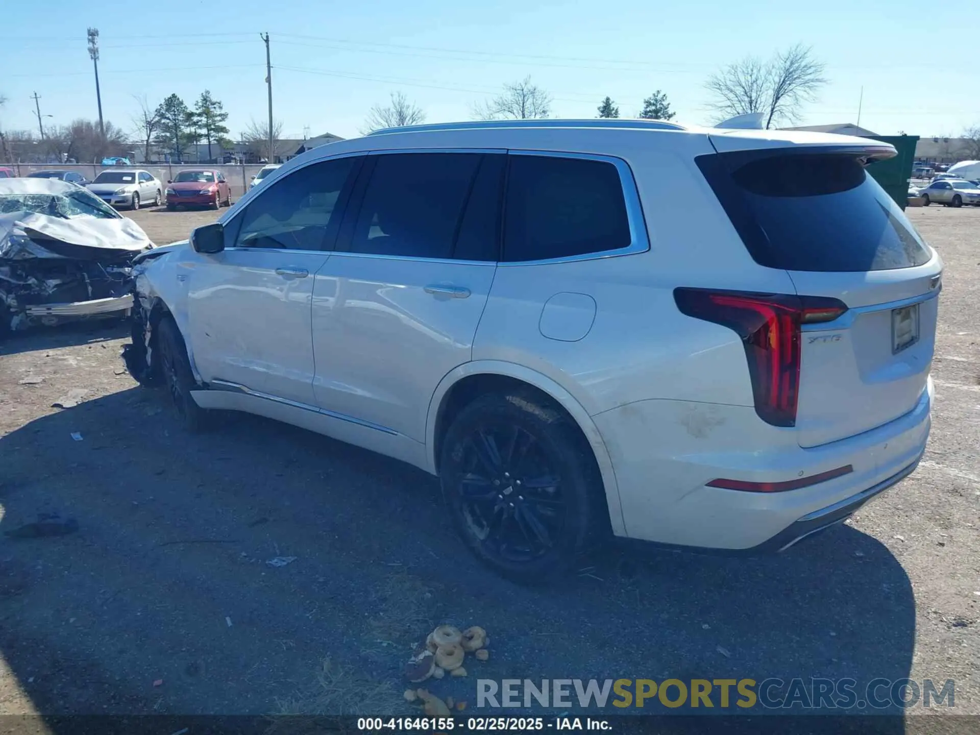 3 Photograph of a damaged car 1GYKPCRS2NZ177625 CADILLAC XT6 2022