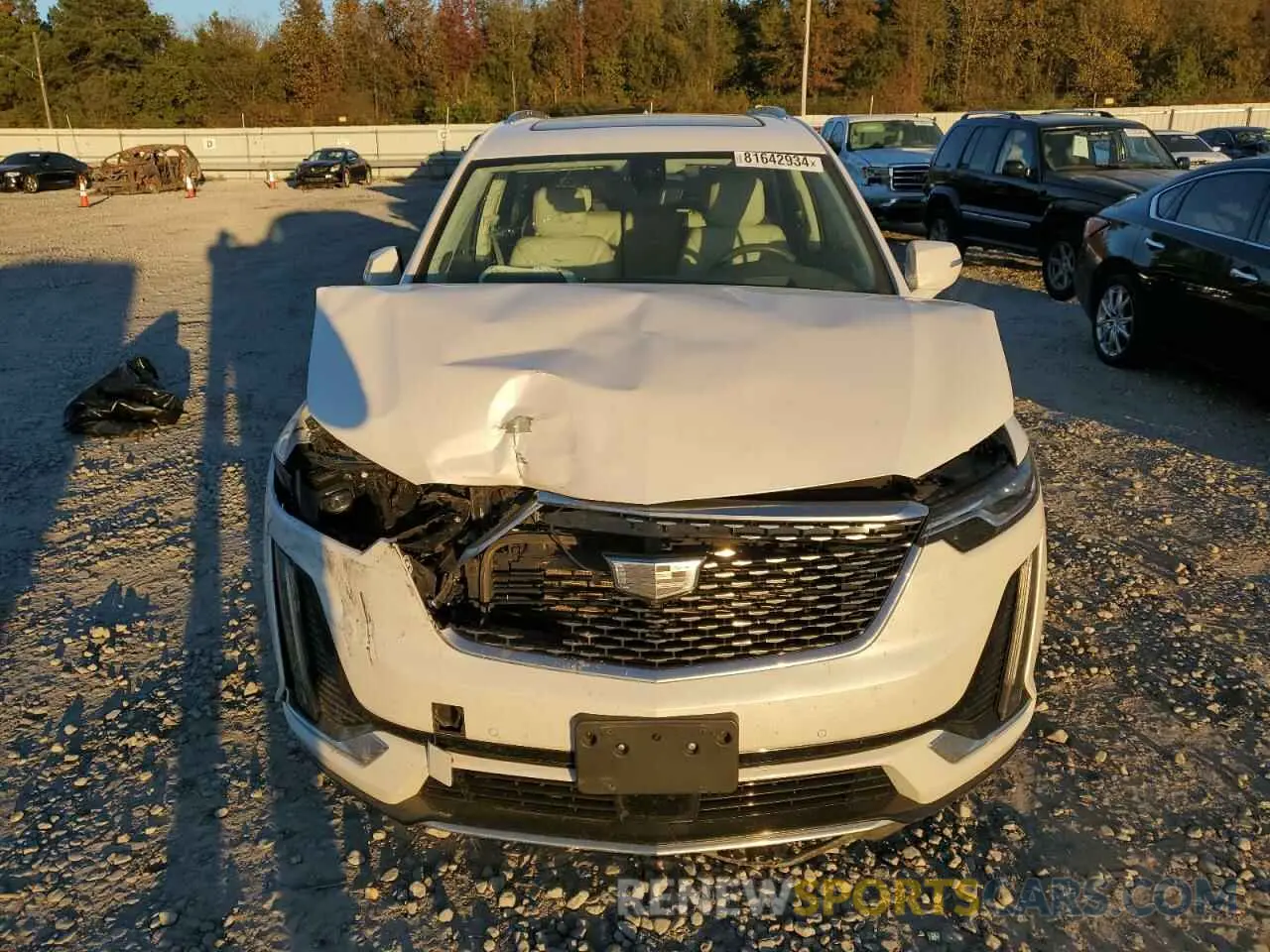 5 Photograph of a damaged car 1GYKPCRS6NZ148919 CADILLAC XT6 2022