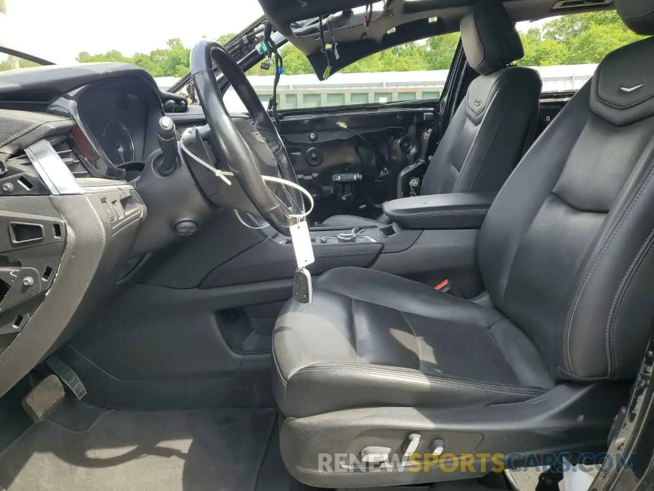 7 Photograph of a damaged car 1GYKPCRS8NZ104419 CADILLAC XT6 2022