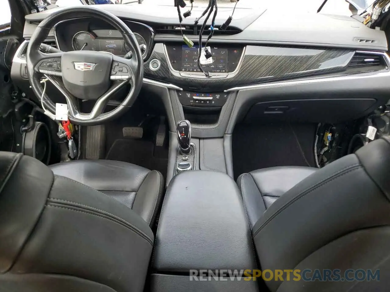 8 Photograph of a damaged car 1GYKPCRS8NZ104419 CADILLAC XT6 2022