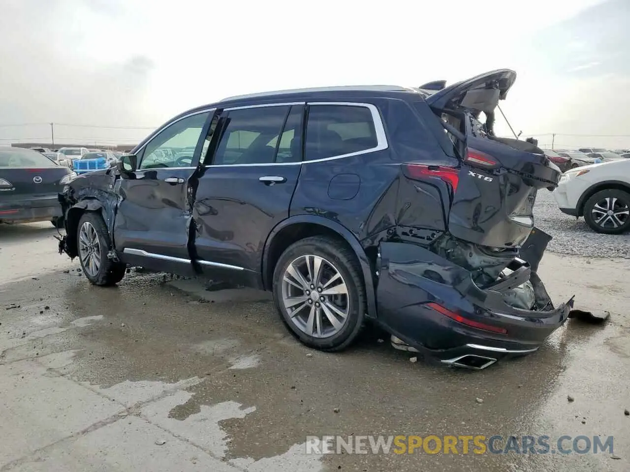 2 Photograph of a damaged car 1GYKPCRS9NZ107393 CADILLAC XT6 2022
