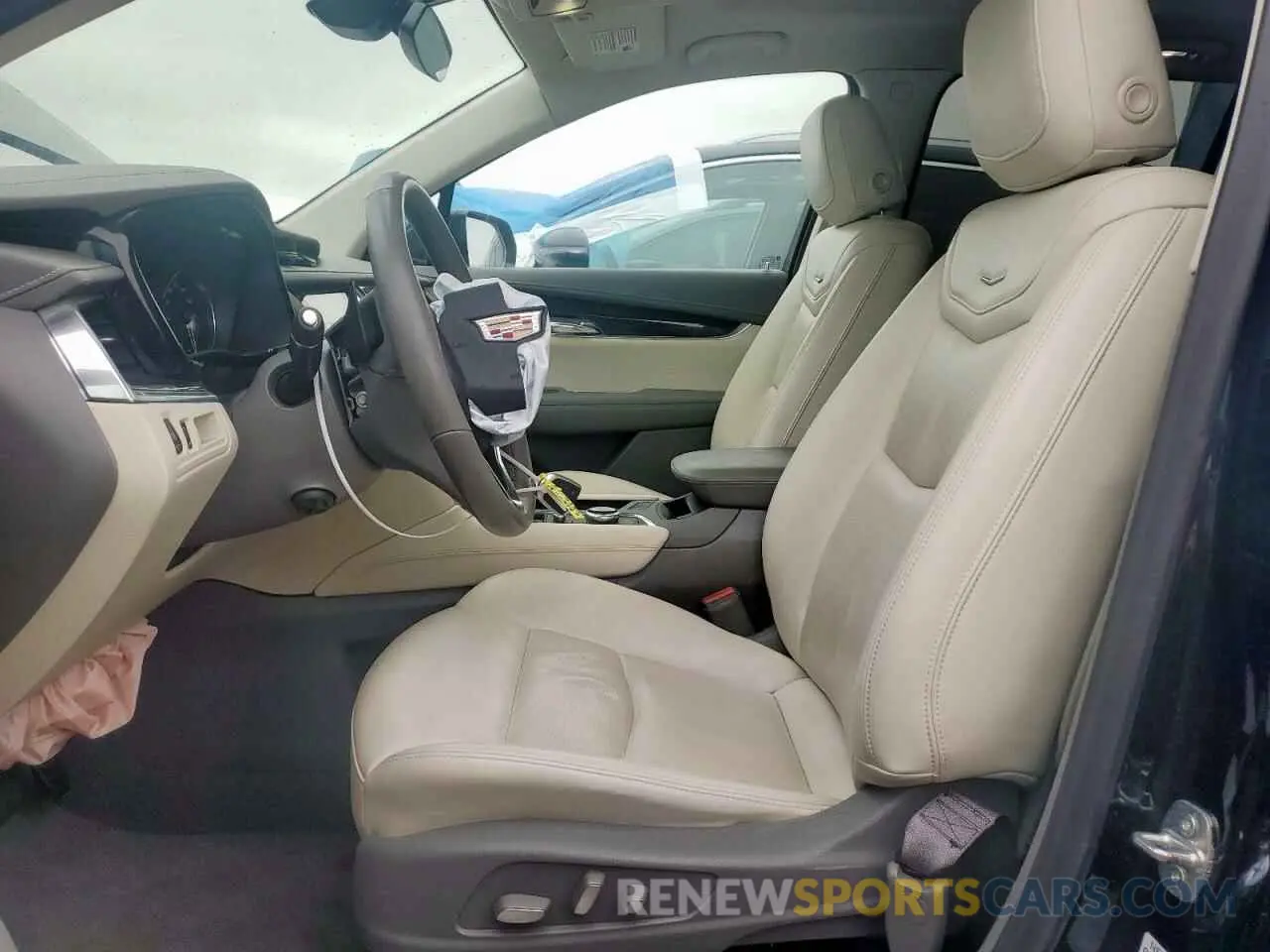 7 Photograph of a damaged car 1GYKPCRS9NZ107393 CADILLAC XT6 2022