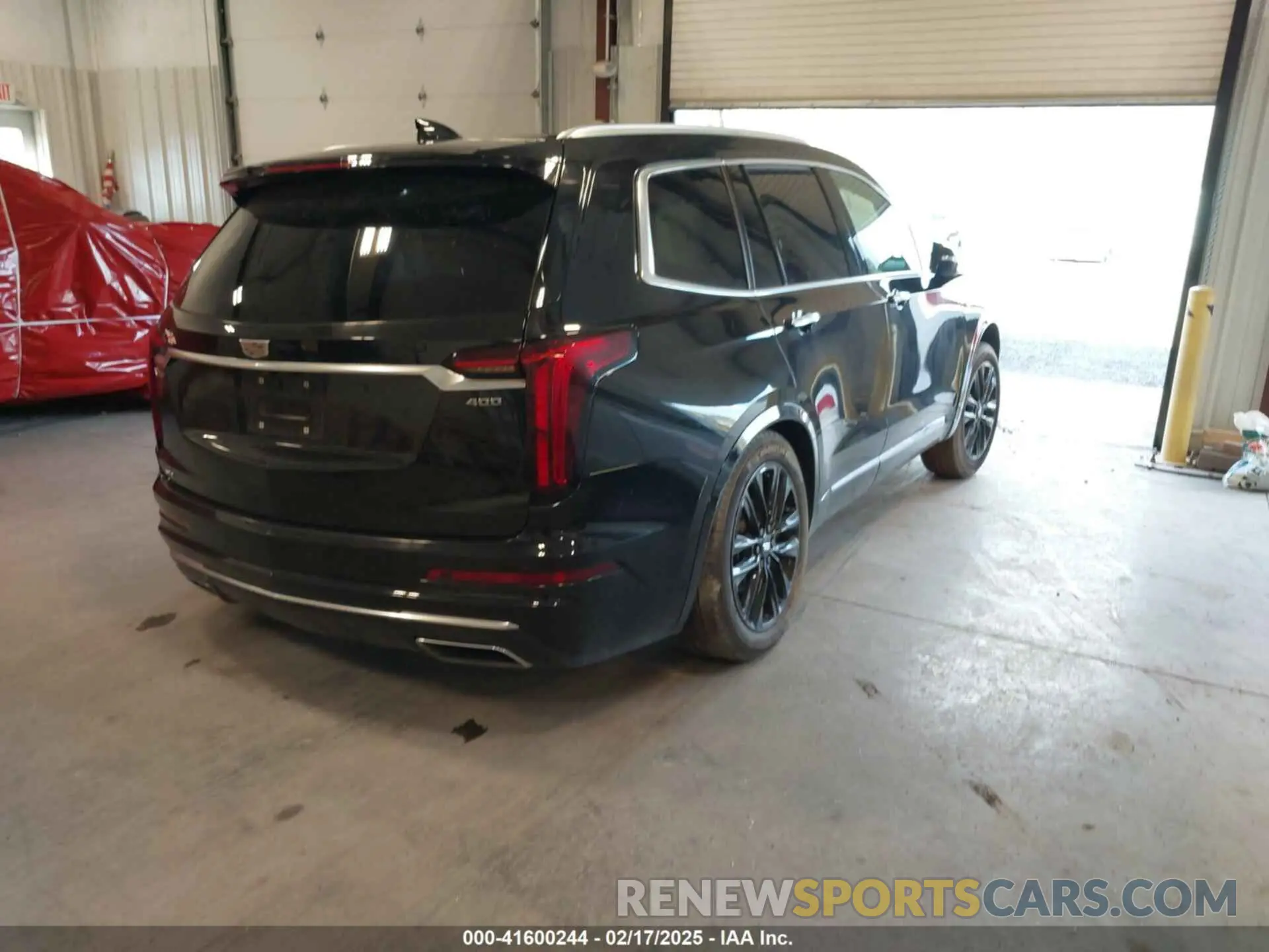 4 Photograph of a damaged car 1GYKPDRS0NZ131233 CADILLAC XT6 2022